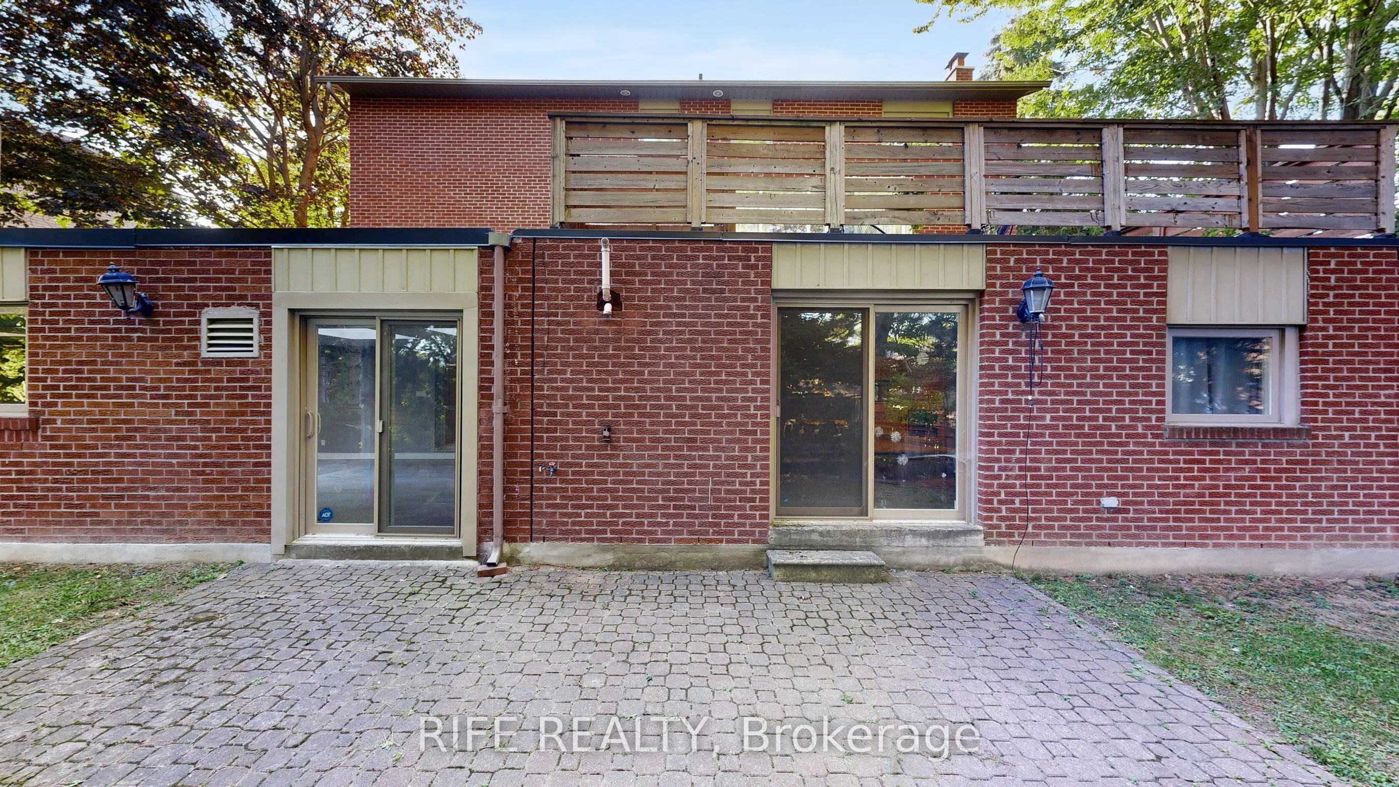150 Abbeywood Trail