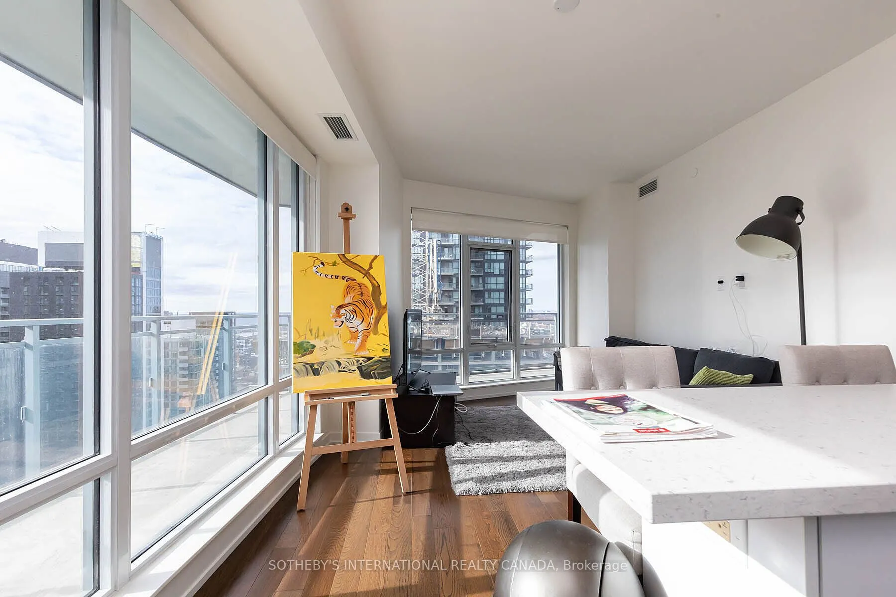 21 Widmer Street, #3811