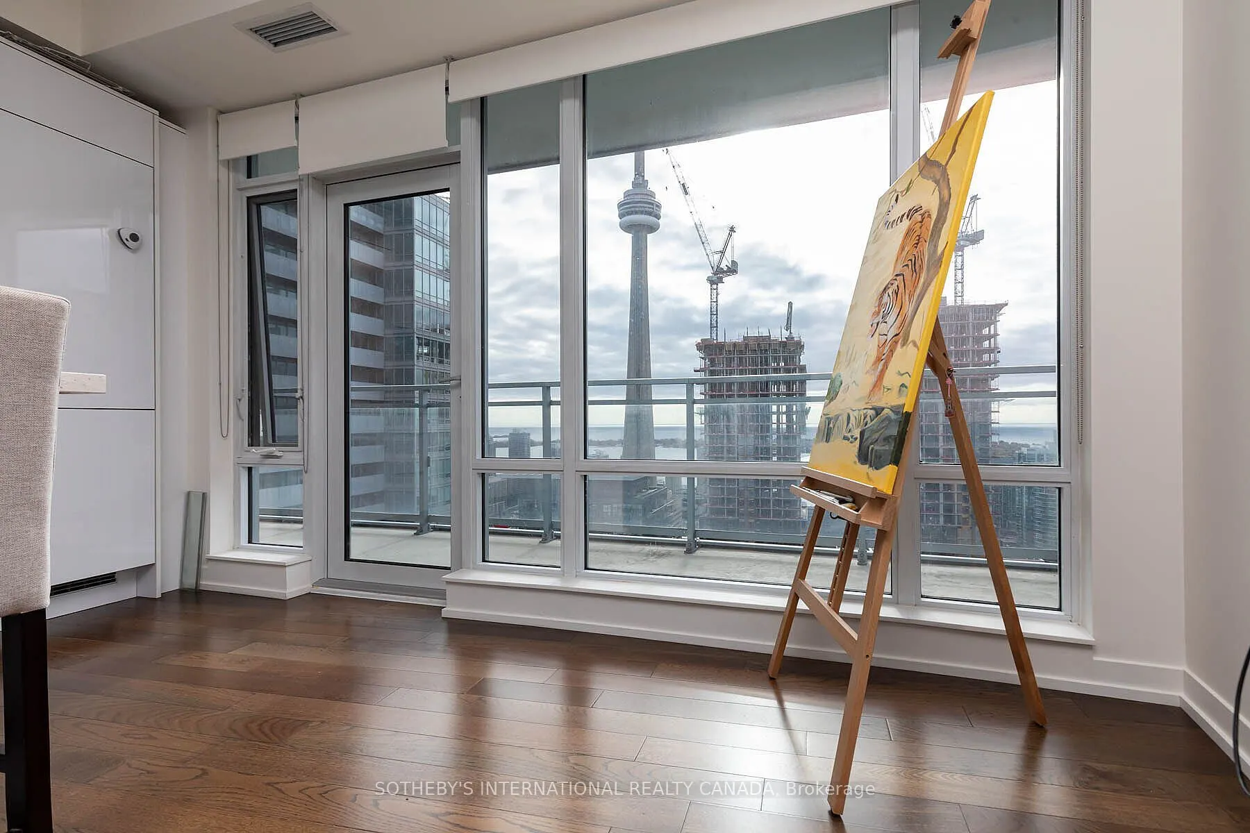 21 Widmer Street, #3811
