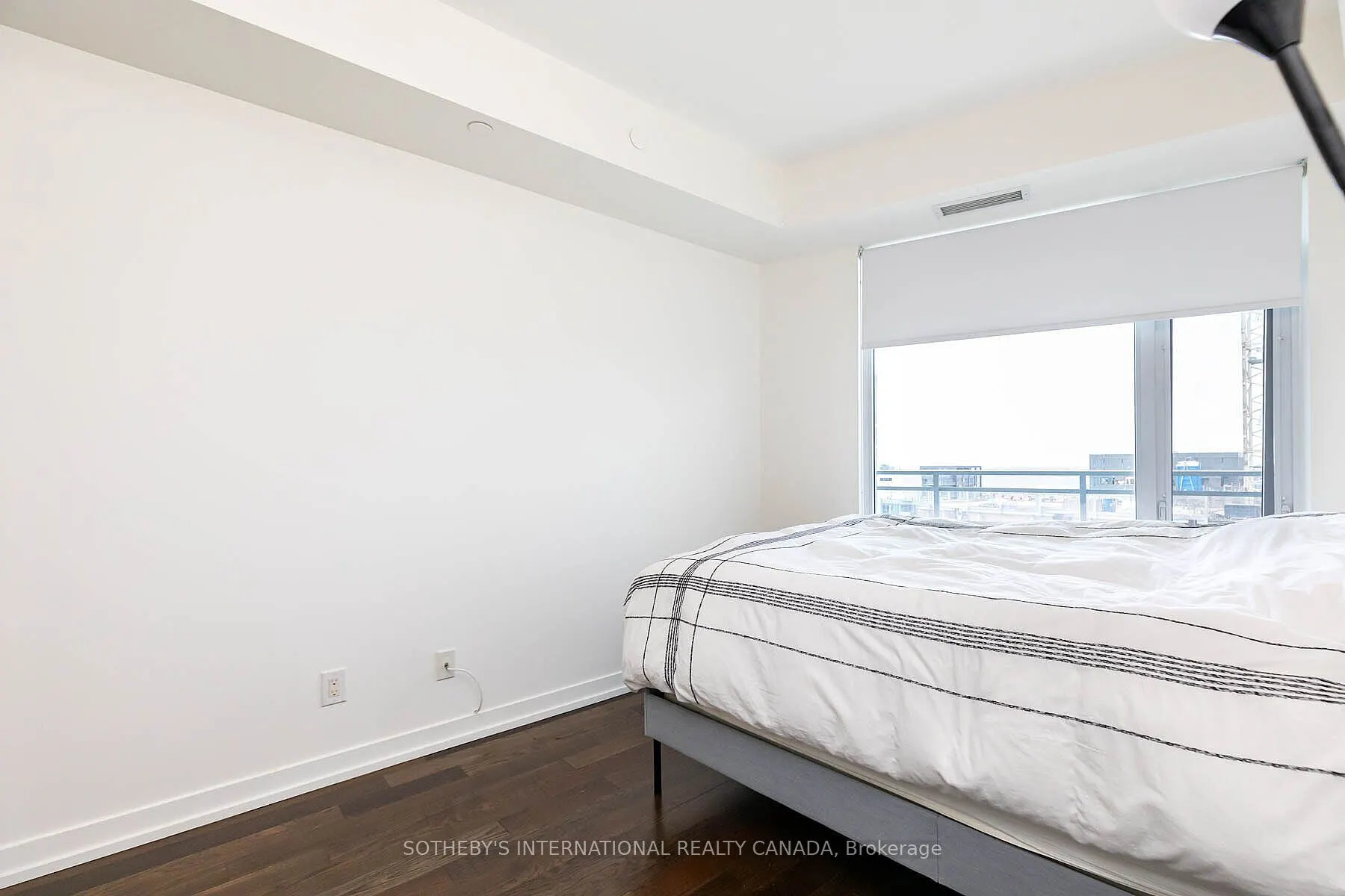 21 Widmer Street, #3811