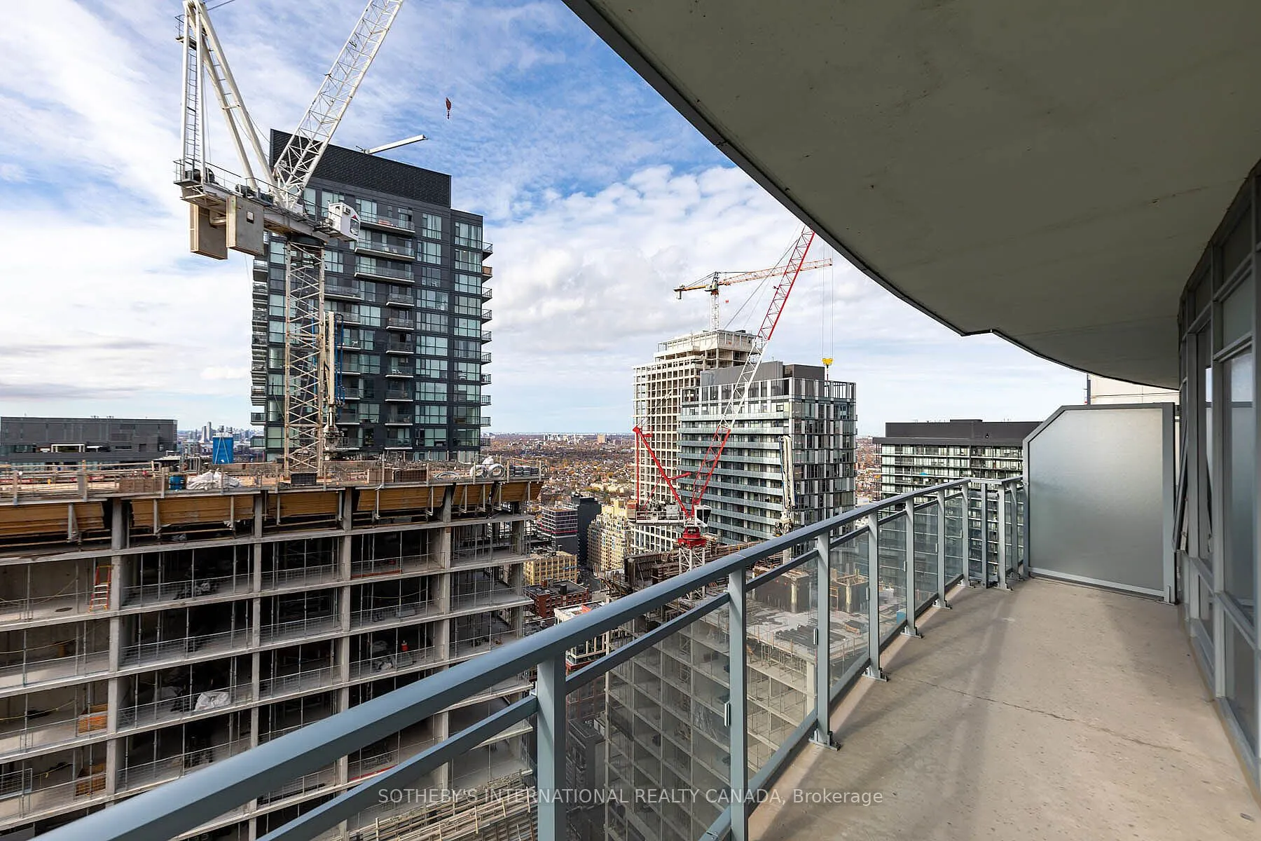 21 Widmer Street, #3811