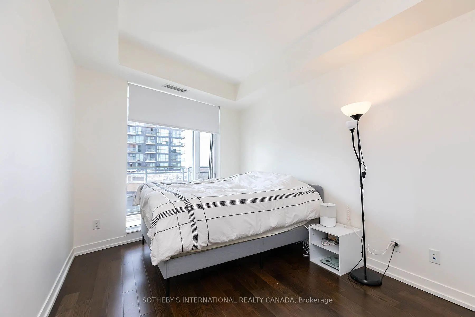 21 Widmer Street, #3811