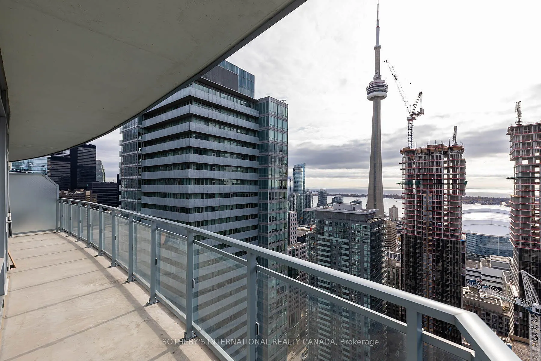 21 Widmer Street, #3811