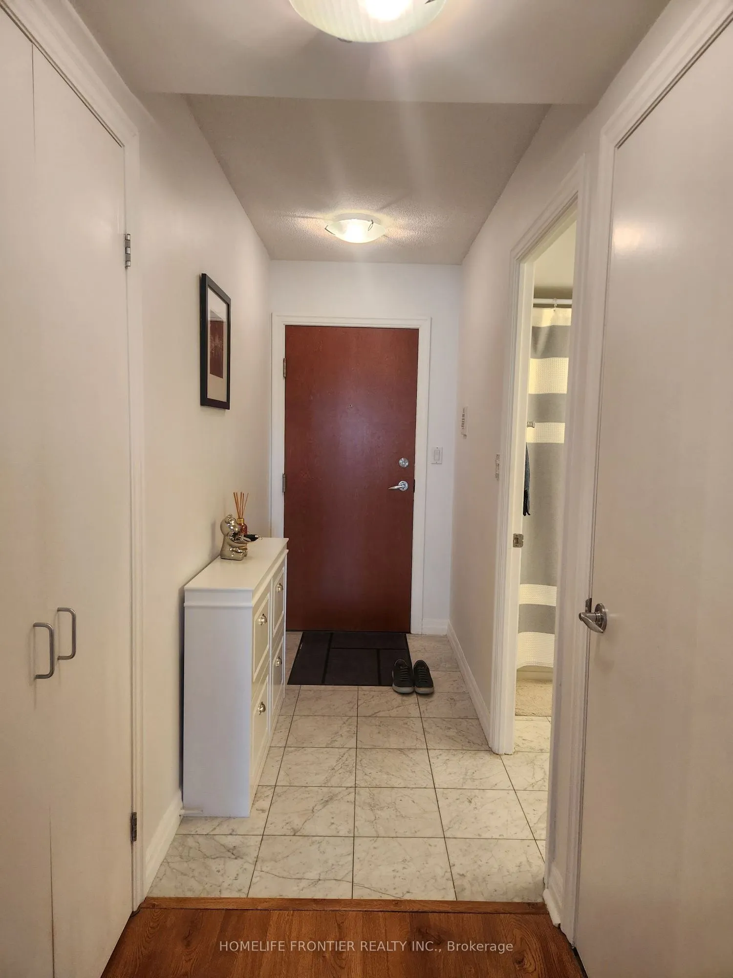 300 Bloor Street E, #504