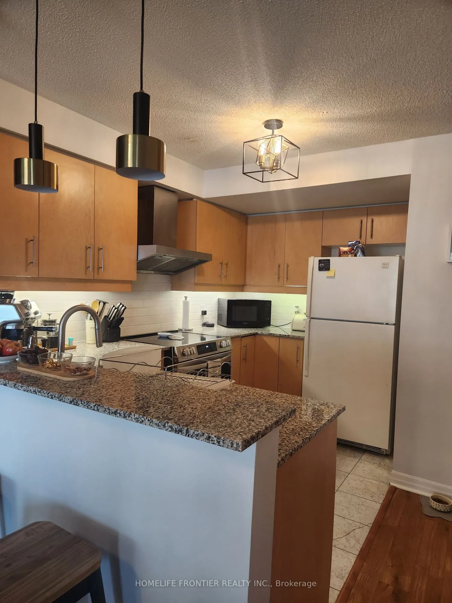 300 Bloor Street E, #504