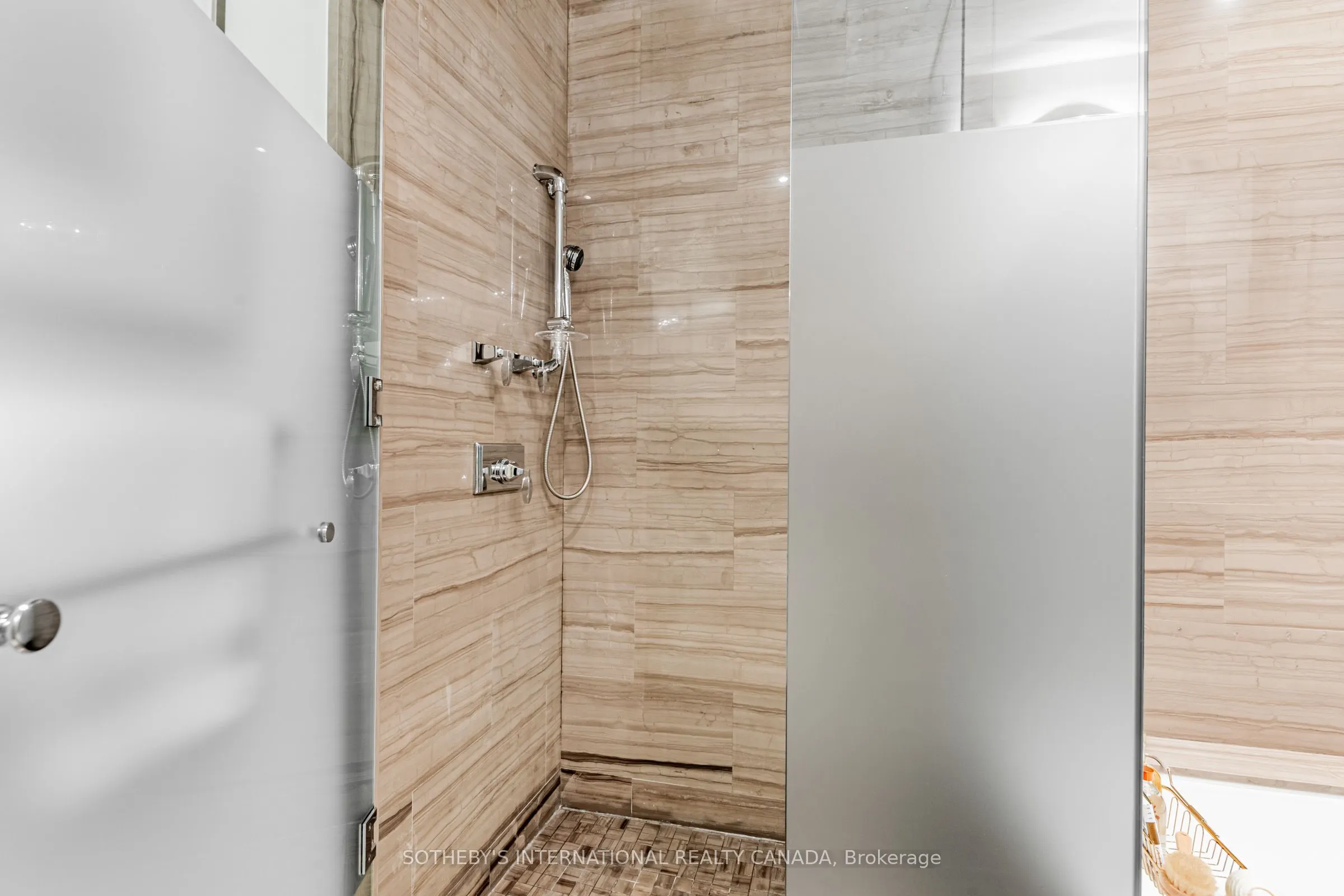 55 Scollard Street, #207