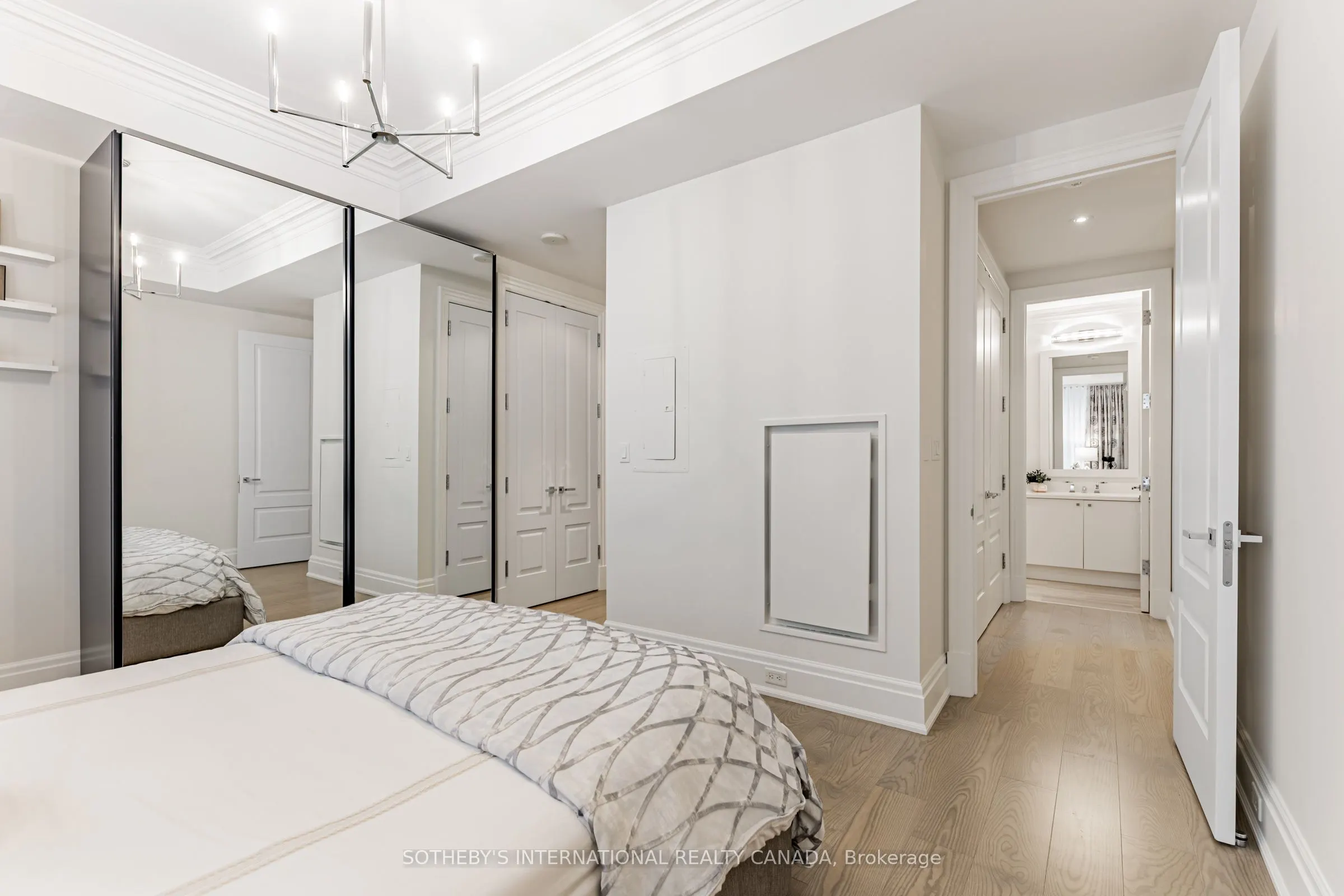 55 Scollard Street, #207