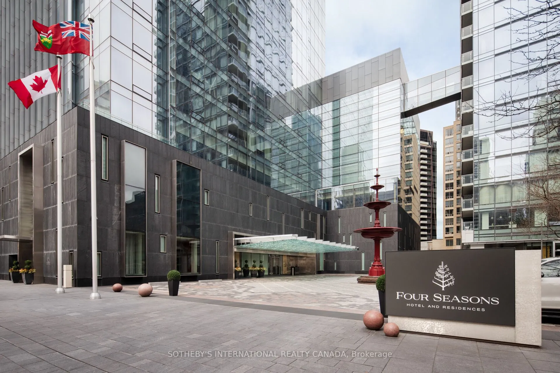 55 Scollard Street, #207