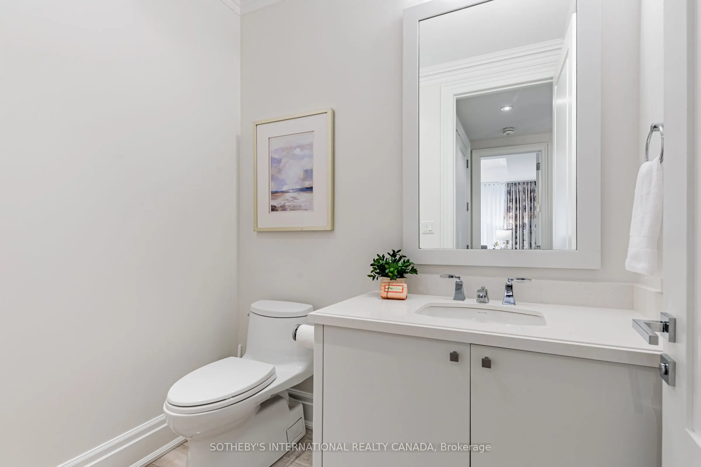 55 Scollard Street, #207