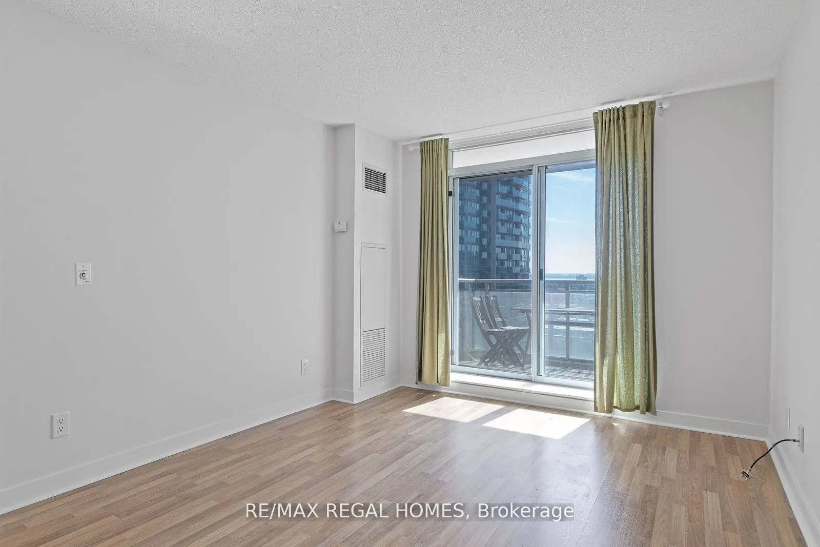 50 Lynn Williams Street, #1507
