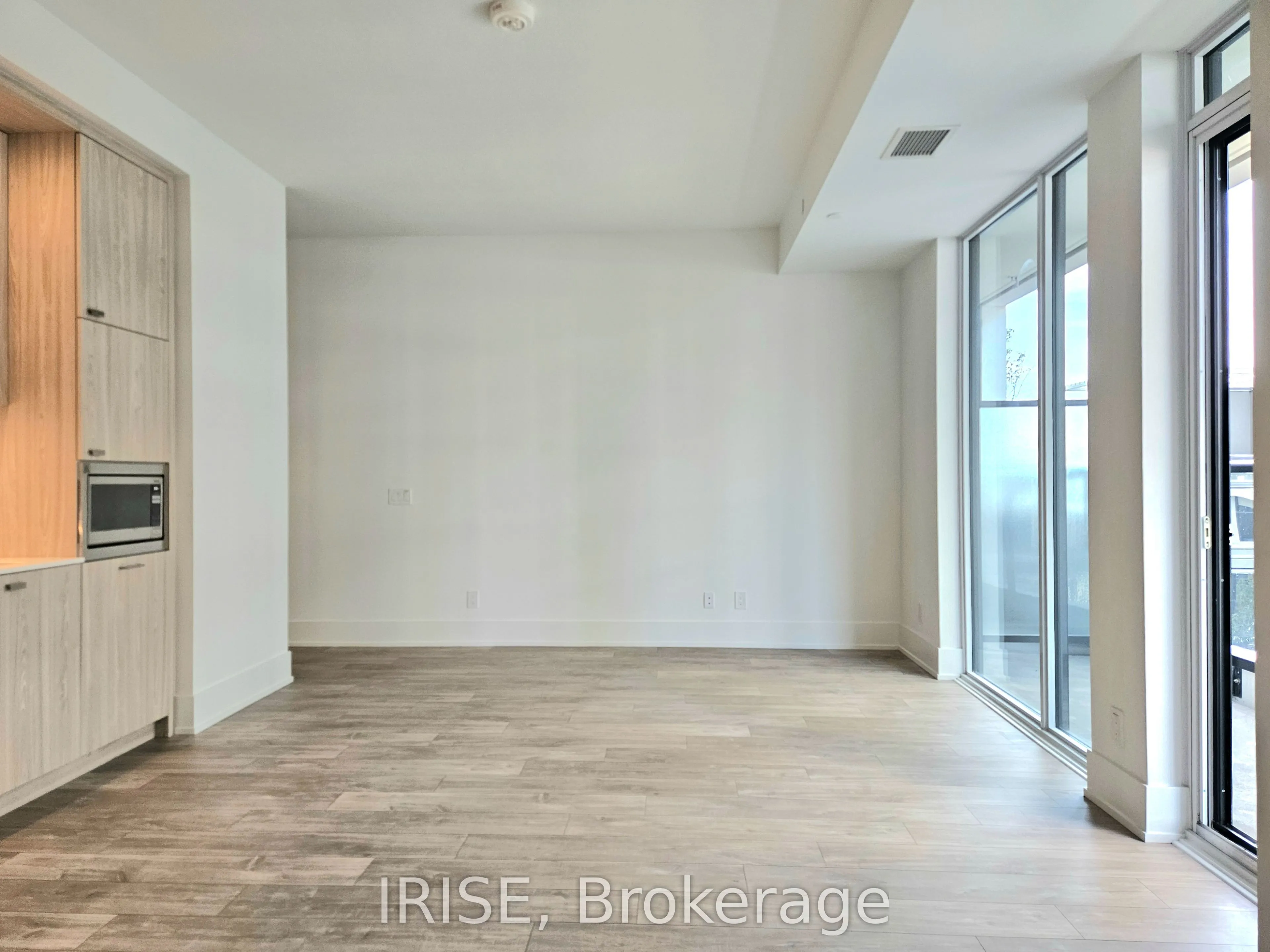 115 Denison Avenue, #520