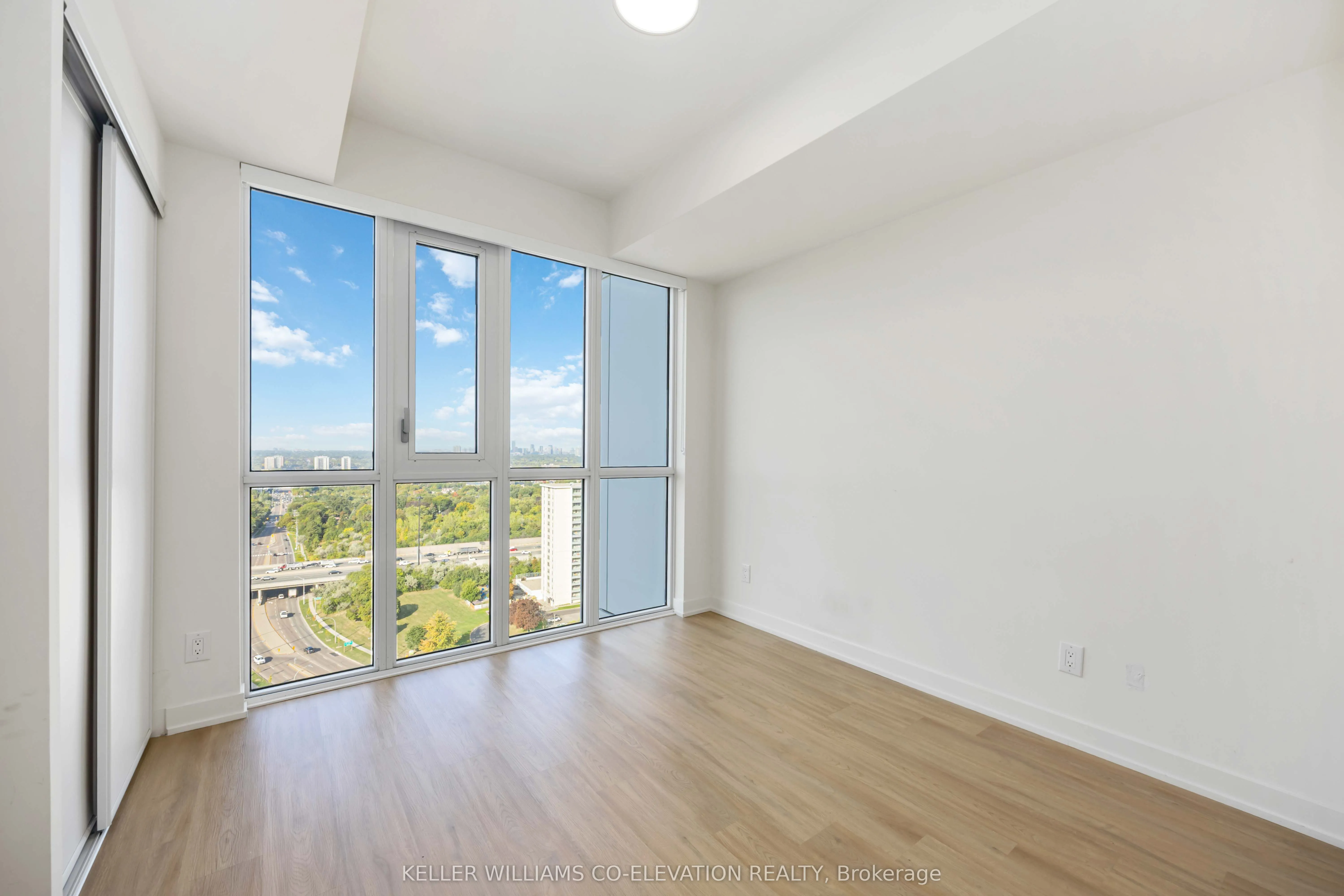 10 Deerlick Court, #2002
