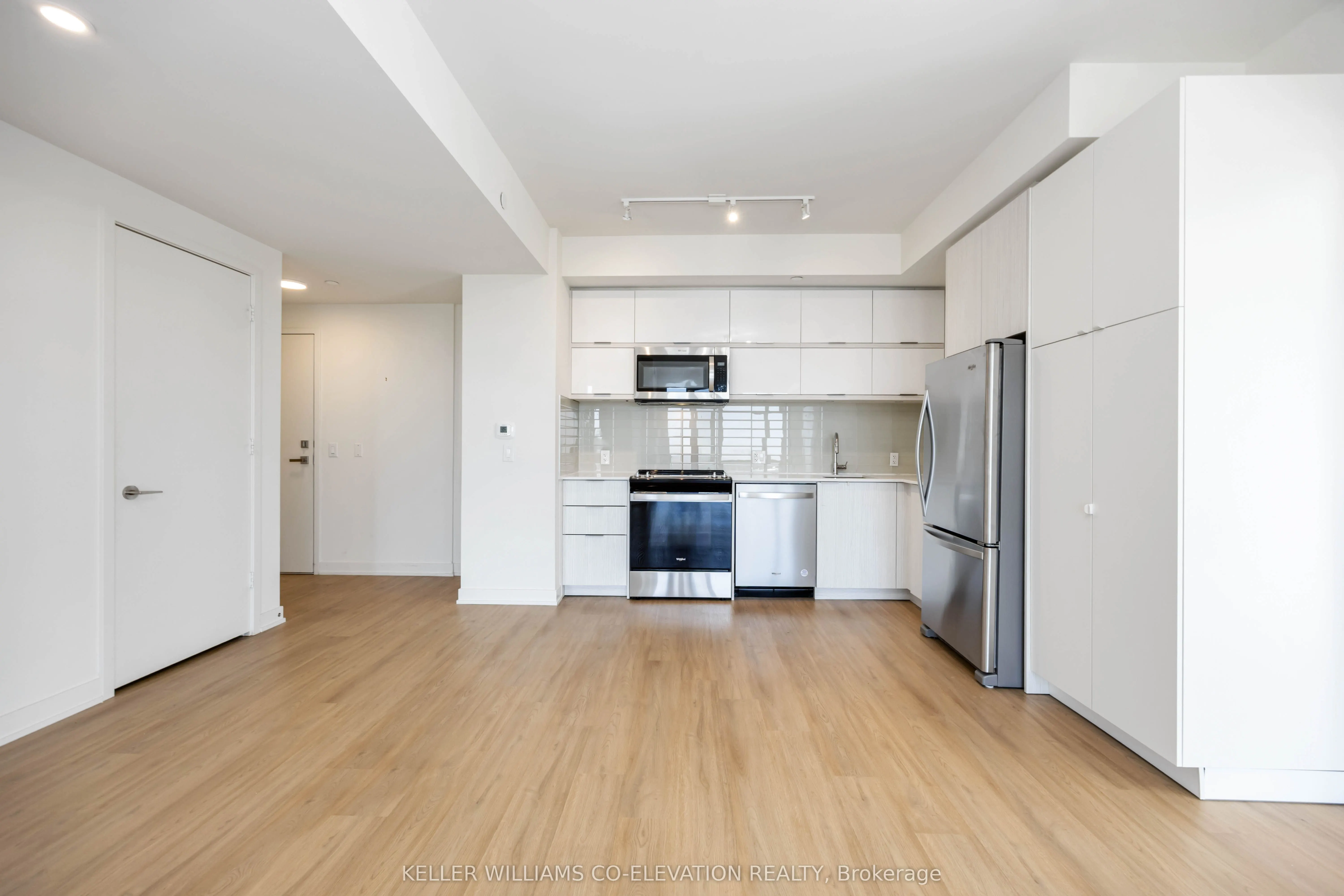 10 Deerlick Court, #2002
