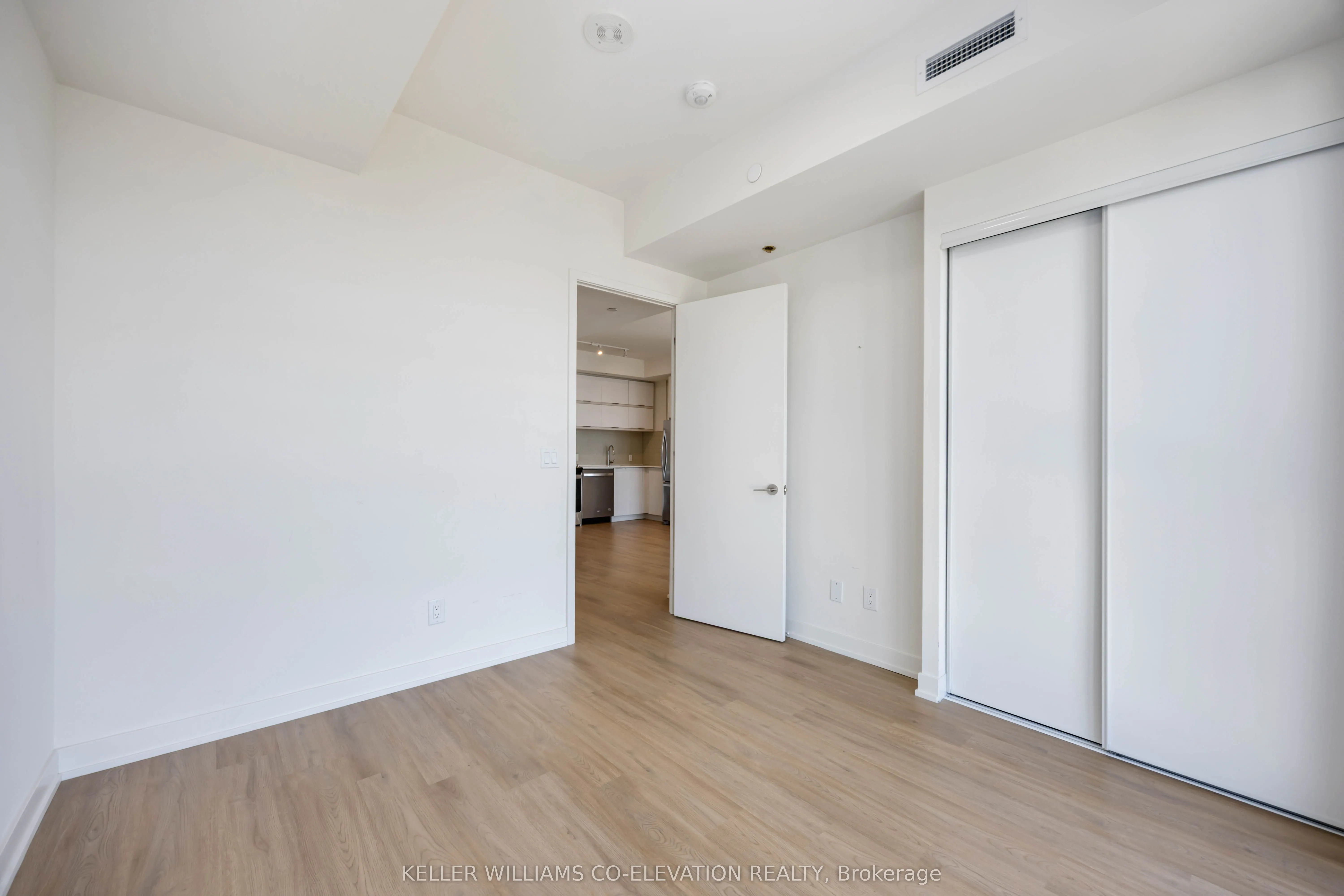 10 Deerlick Court, #2002