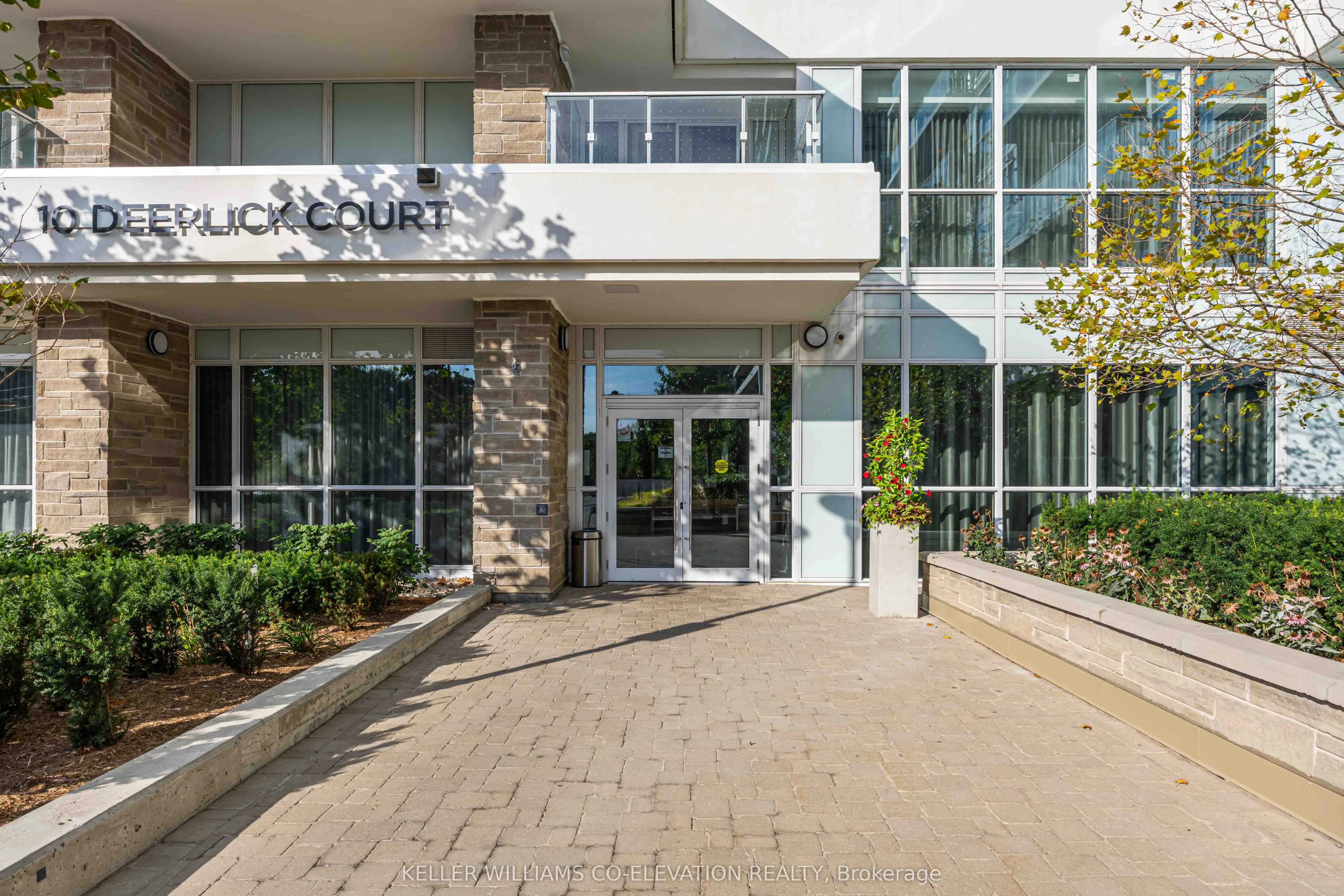 10 Deerlick Court, #2002