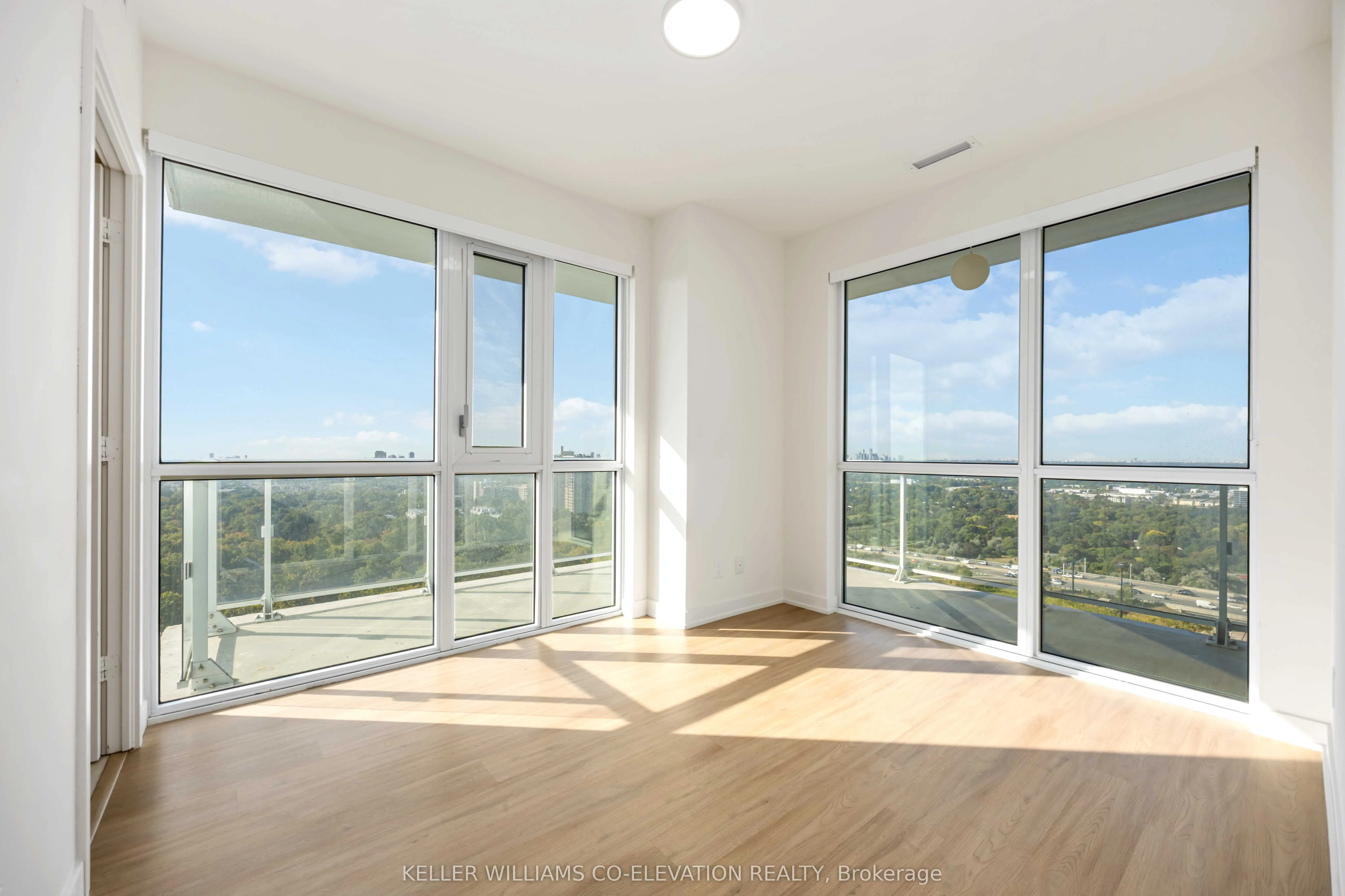 10 Deerlick Court, #2002