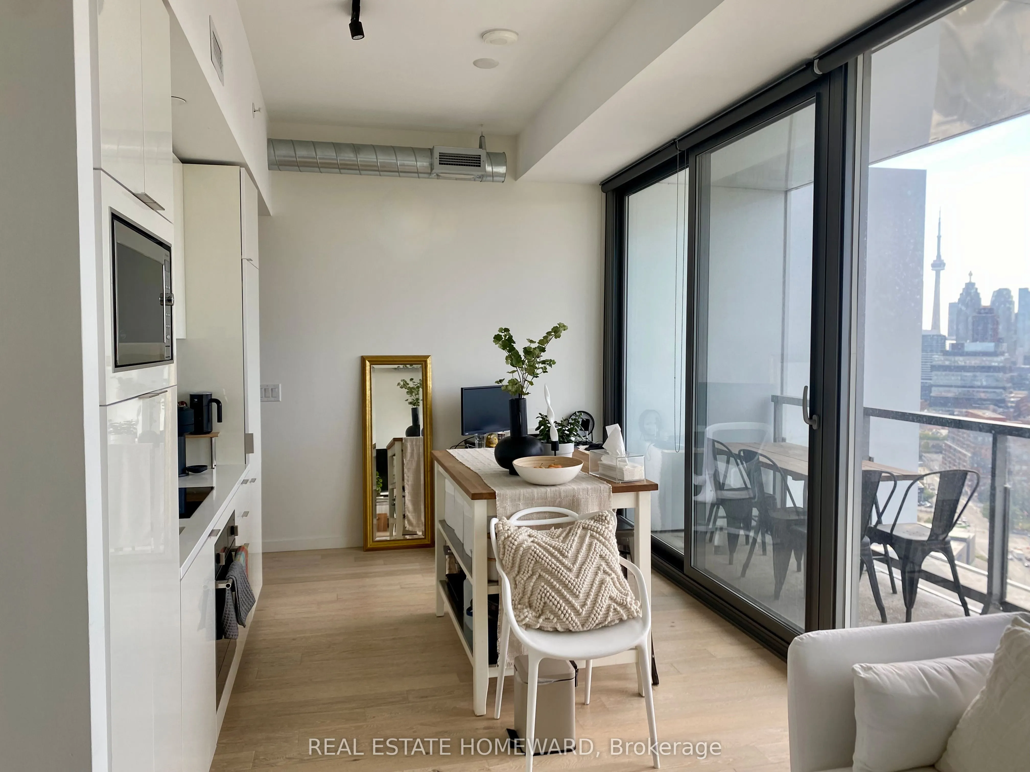 170 Bayview Avenue, #2804