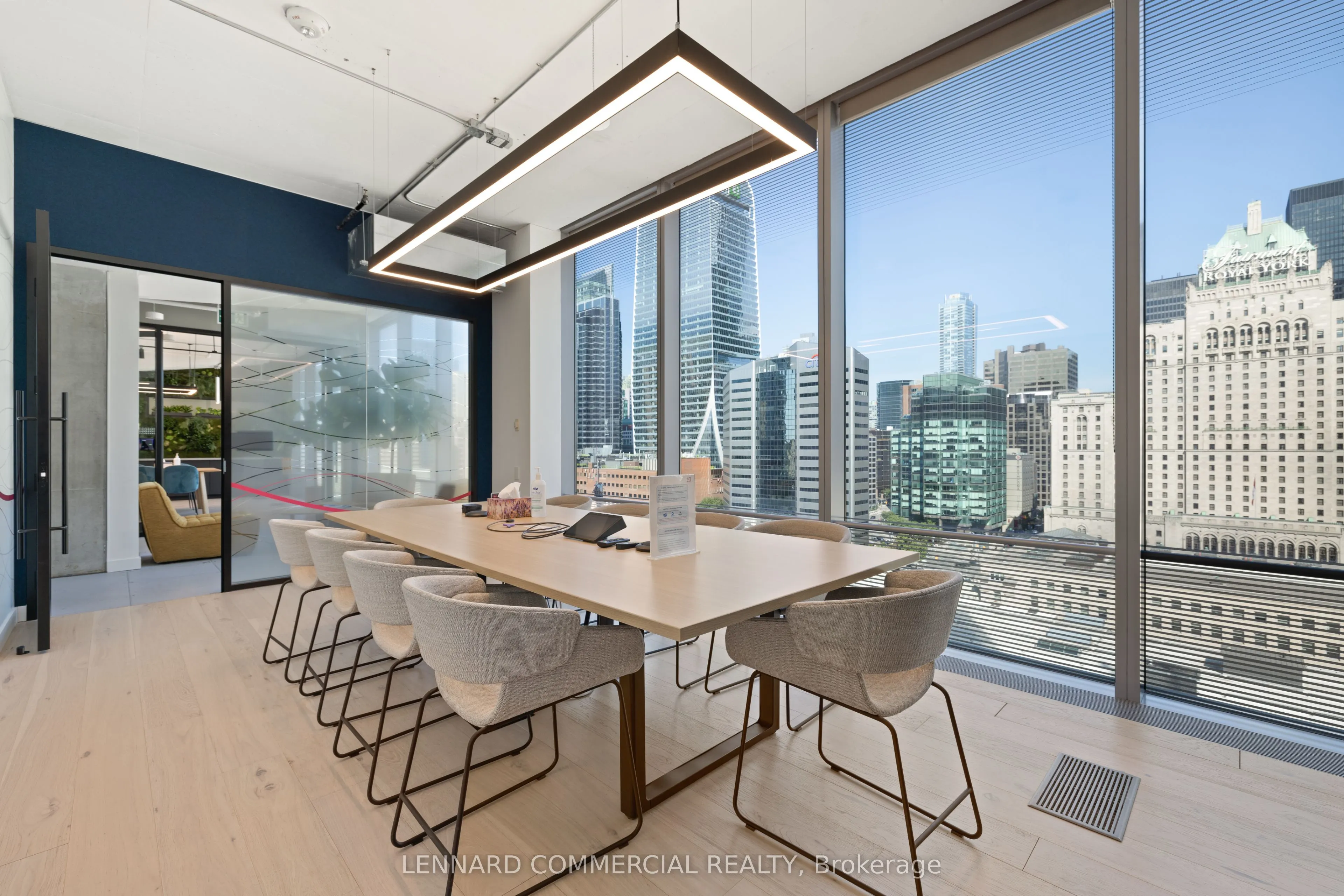 25 York Street, #1100