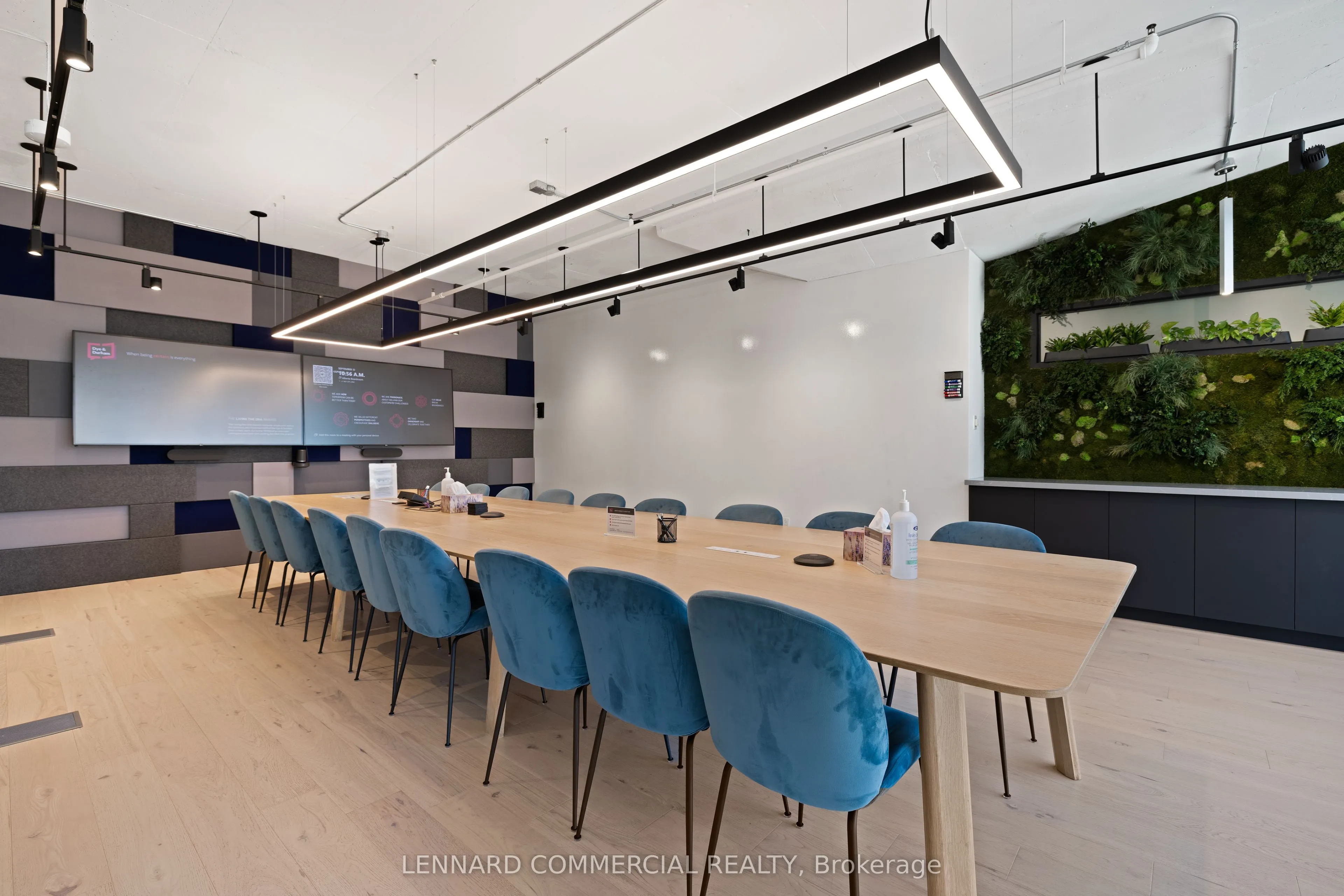 25 York Street, #1100