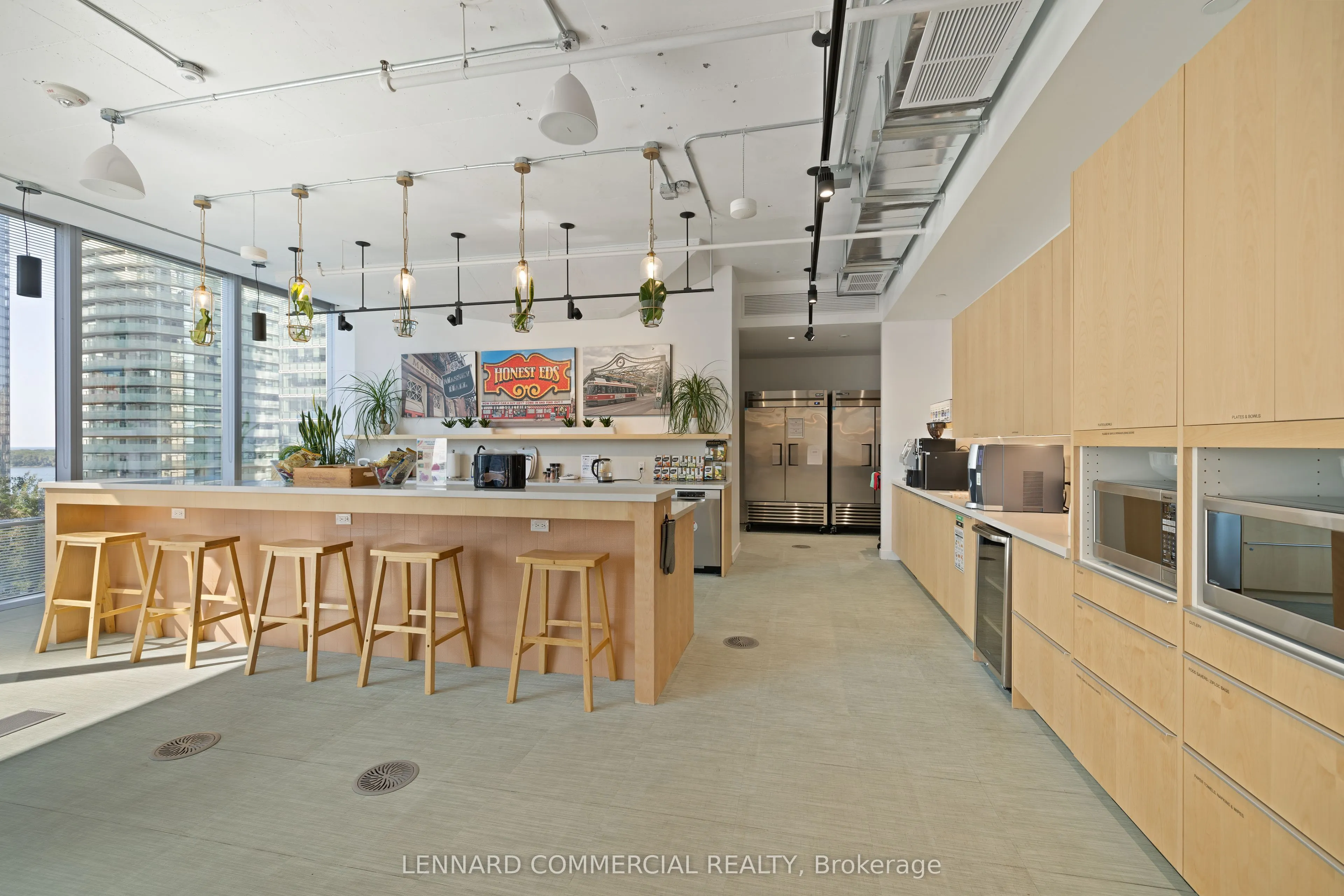 25 York Street, #1100