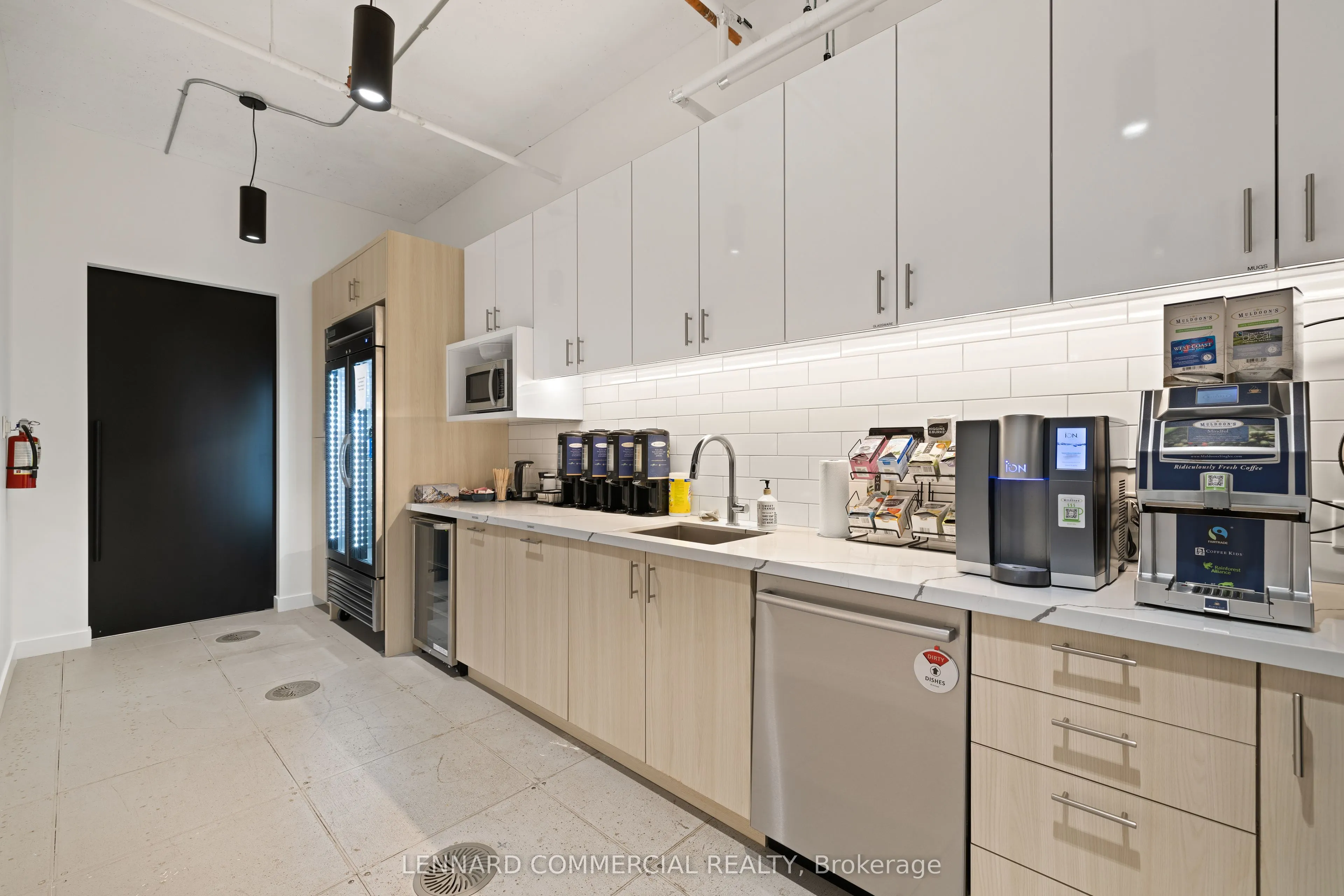 25 York Street, #1100