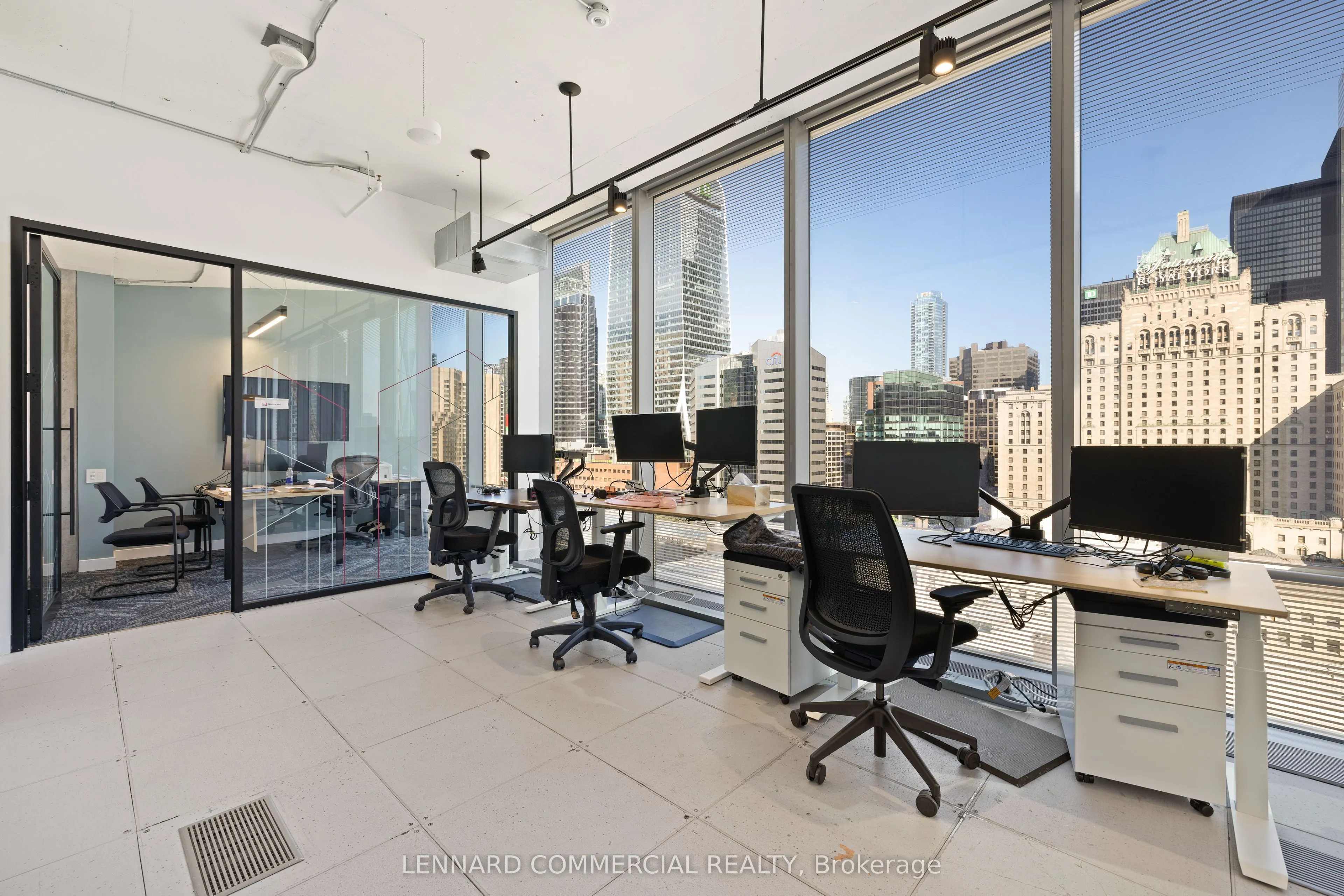 25 York Street, #1100
