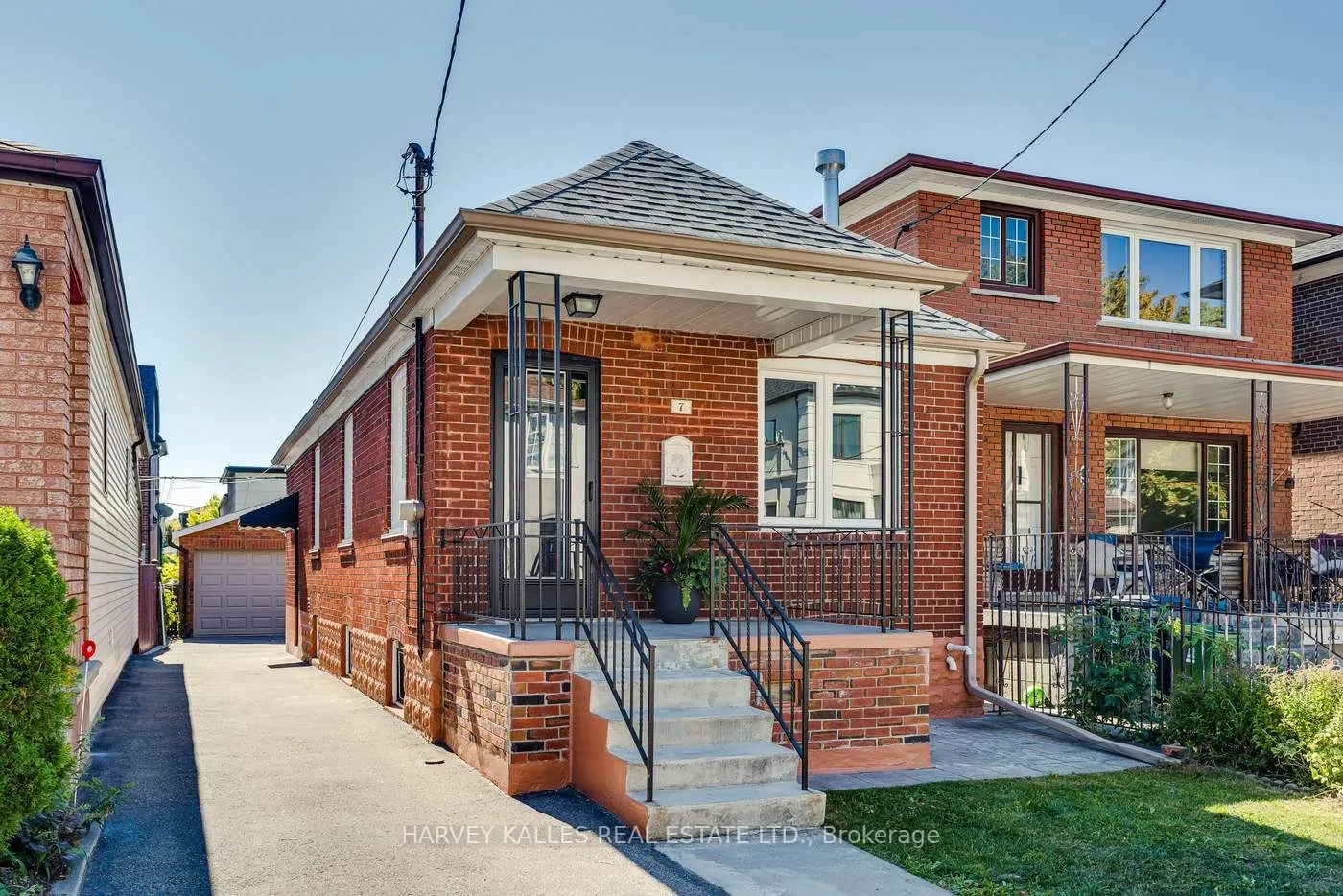 7 Mulberry Crescent