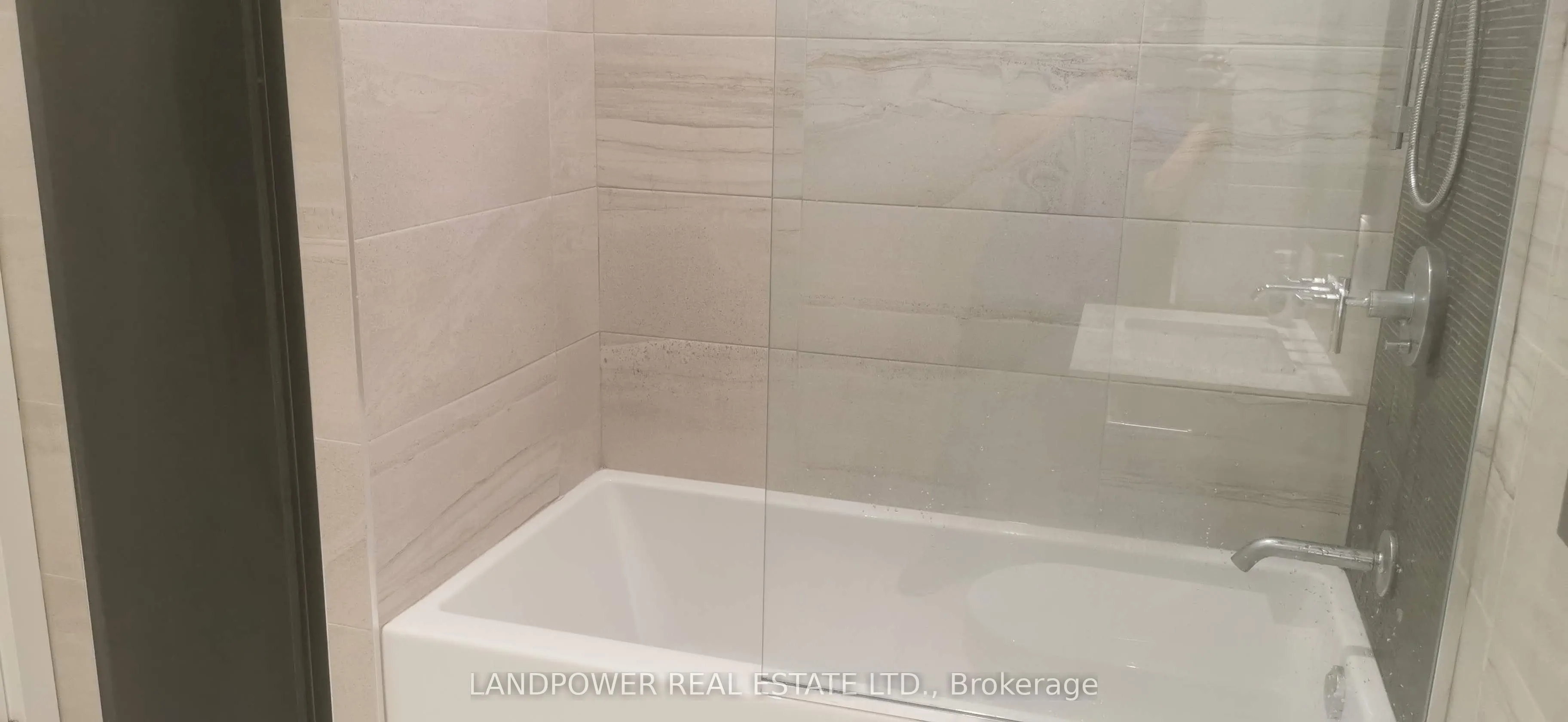 81 Wellesley Street E, #2604