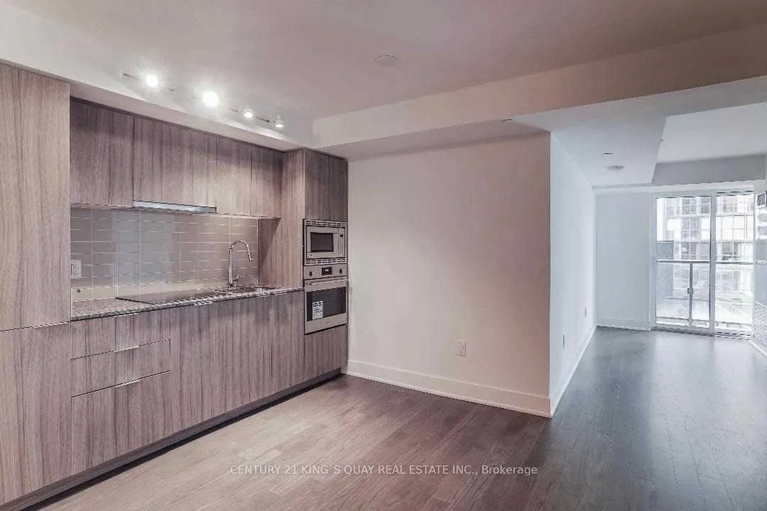 955 Bay Street, #1017