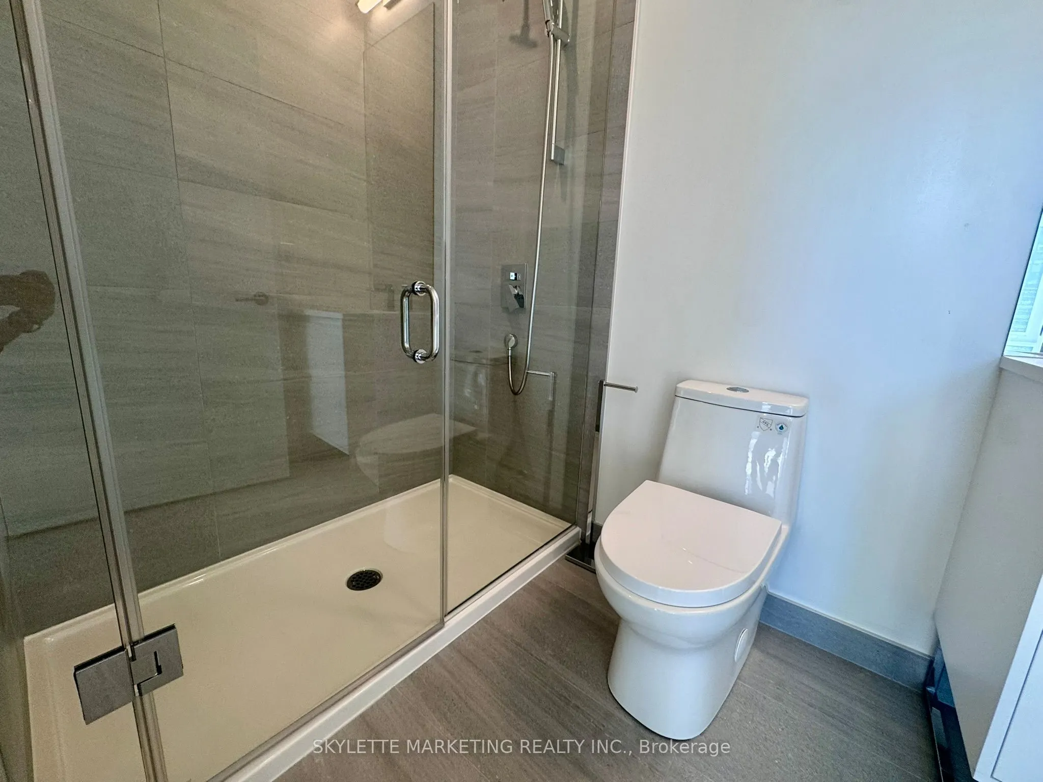 1 Kyle Lowry Road, #118