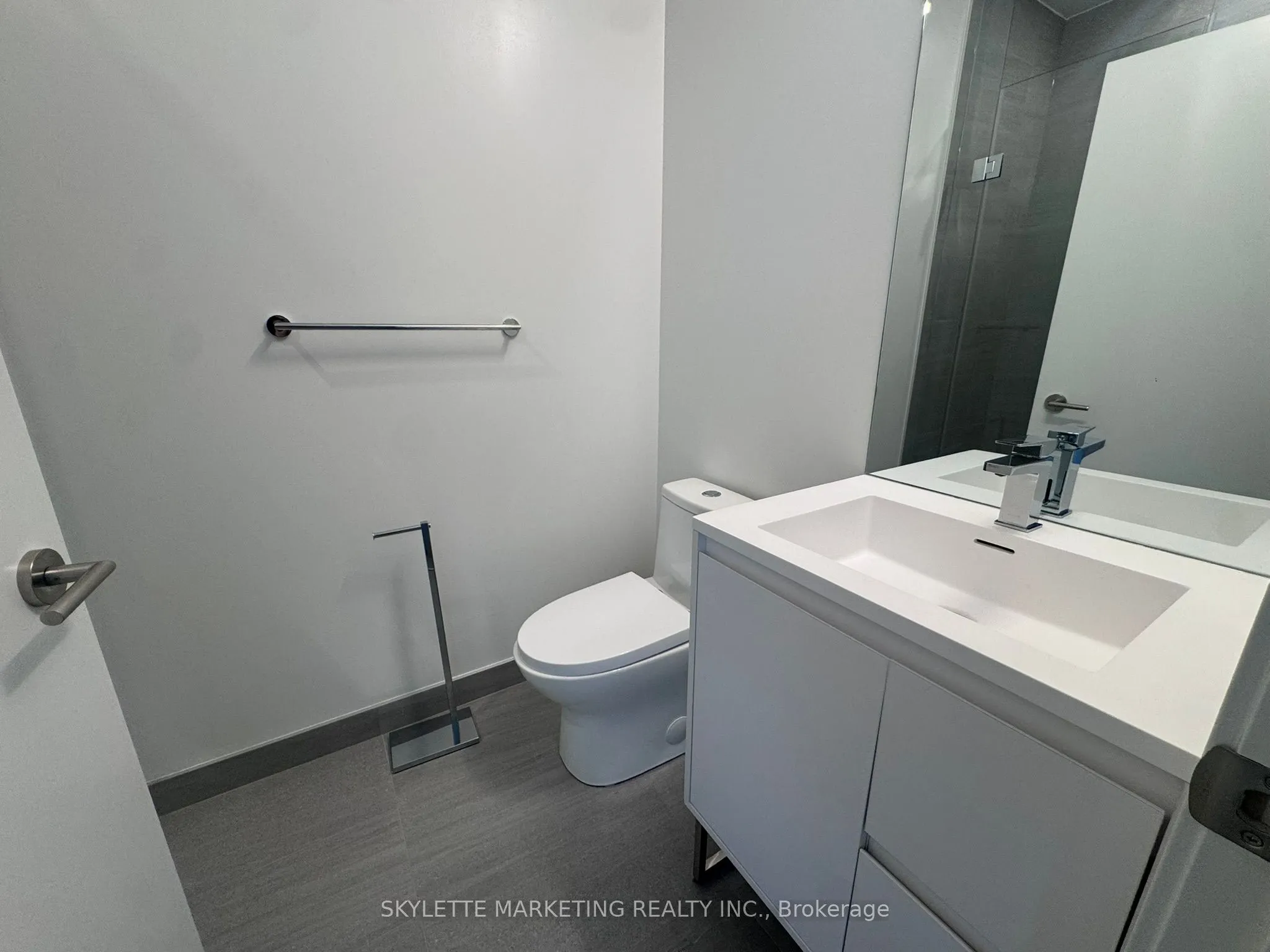 1 Kyle Lowry Road, #118