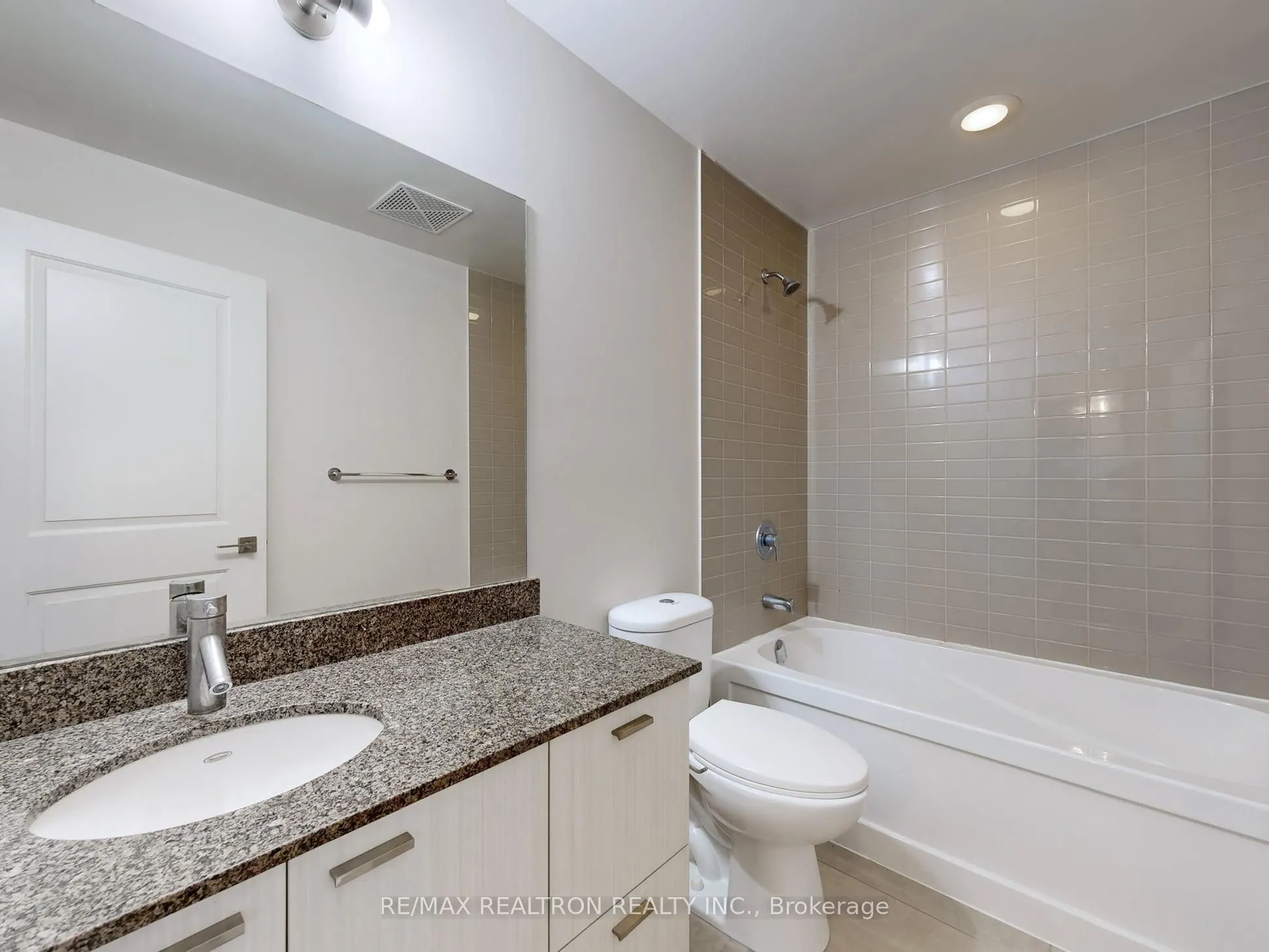 88 Sheppard Avenue E, #307