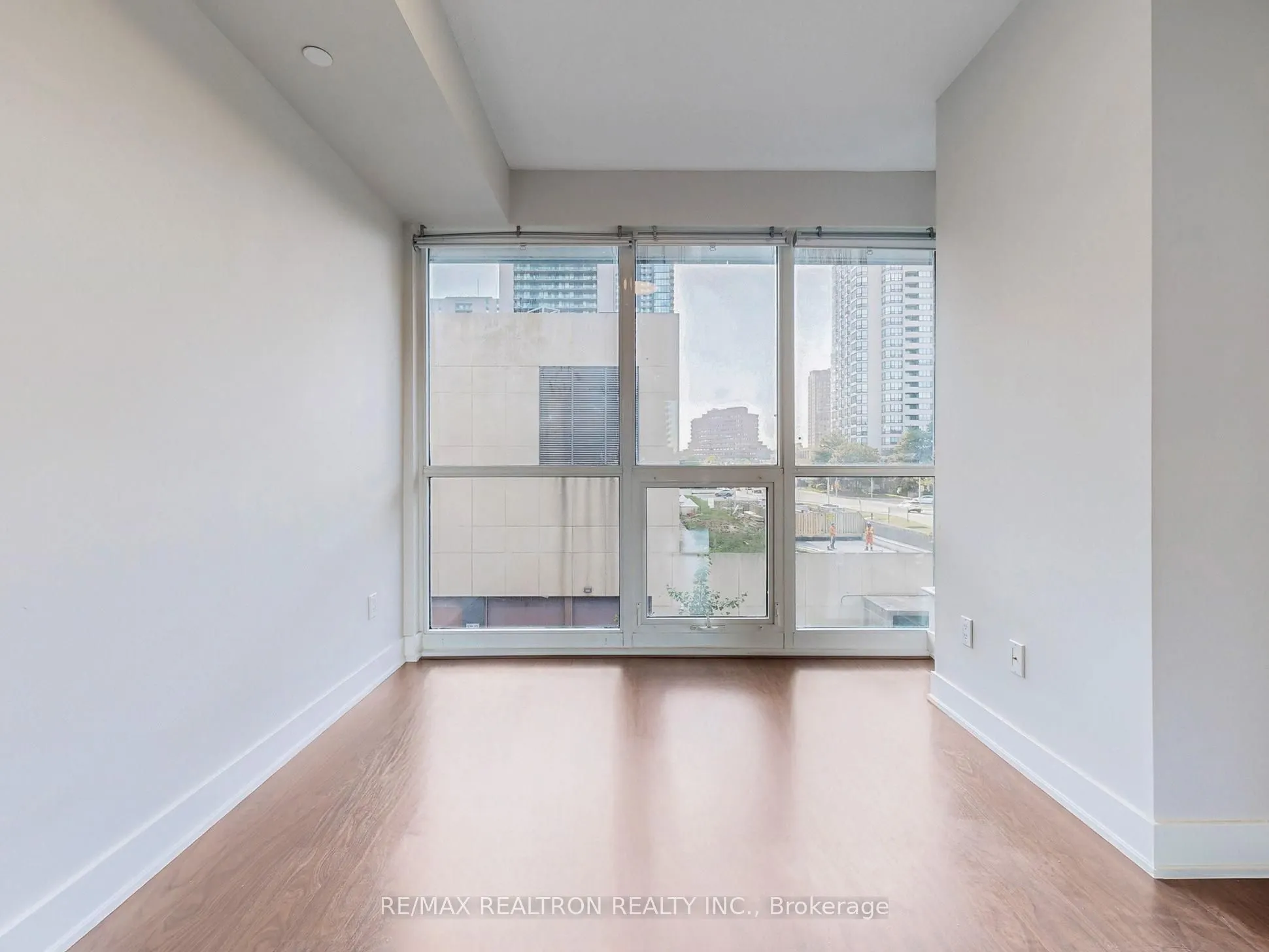 88 Sheppard Avenue E, #307