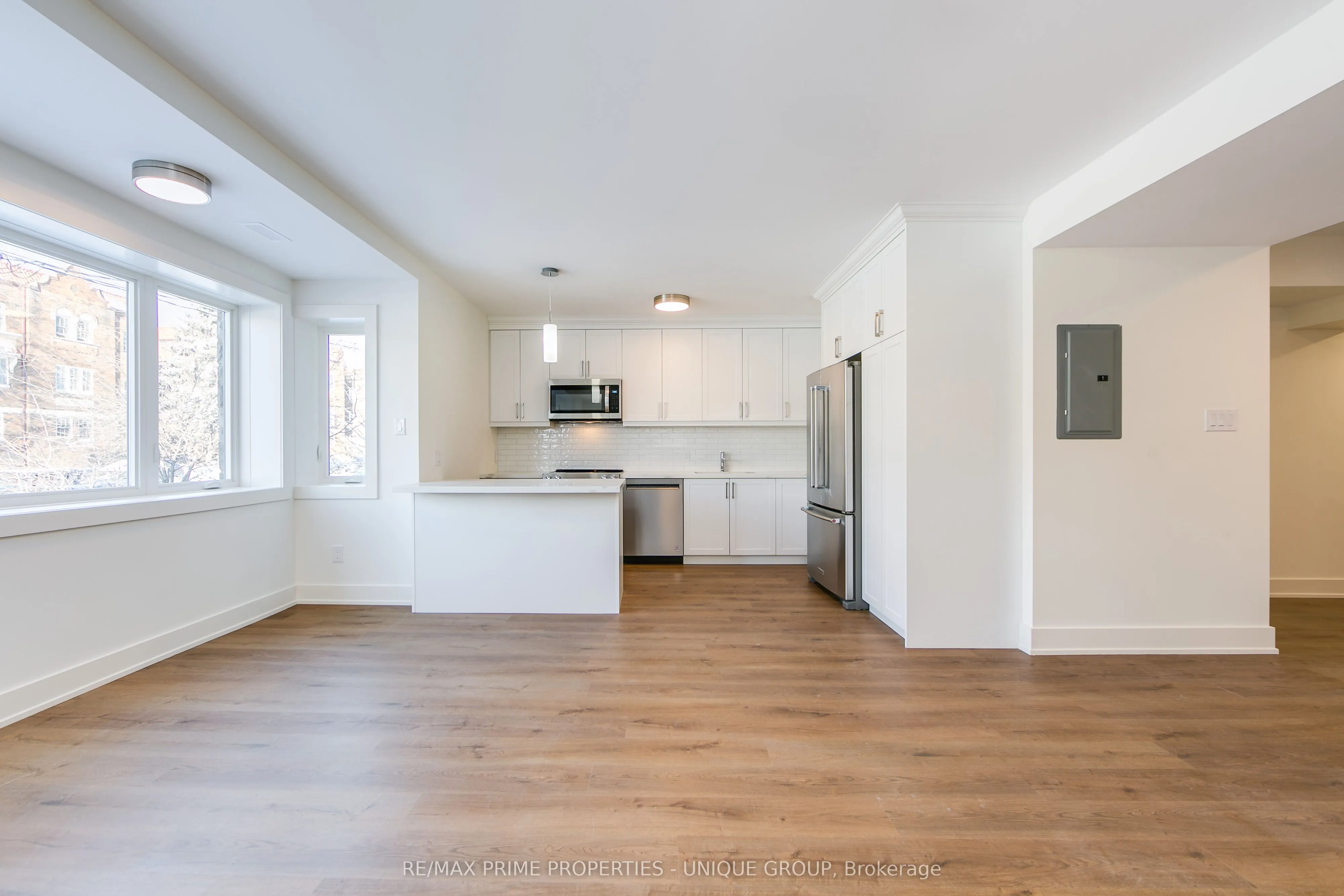 471 Oriole Parkway