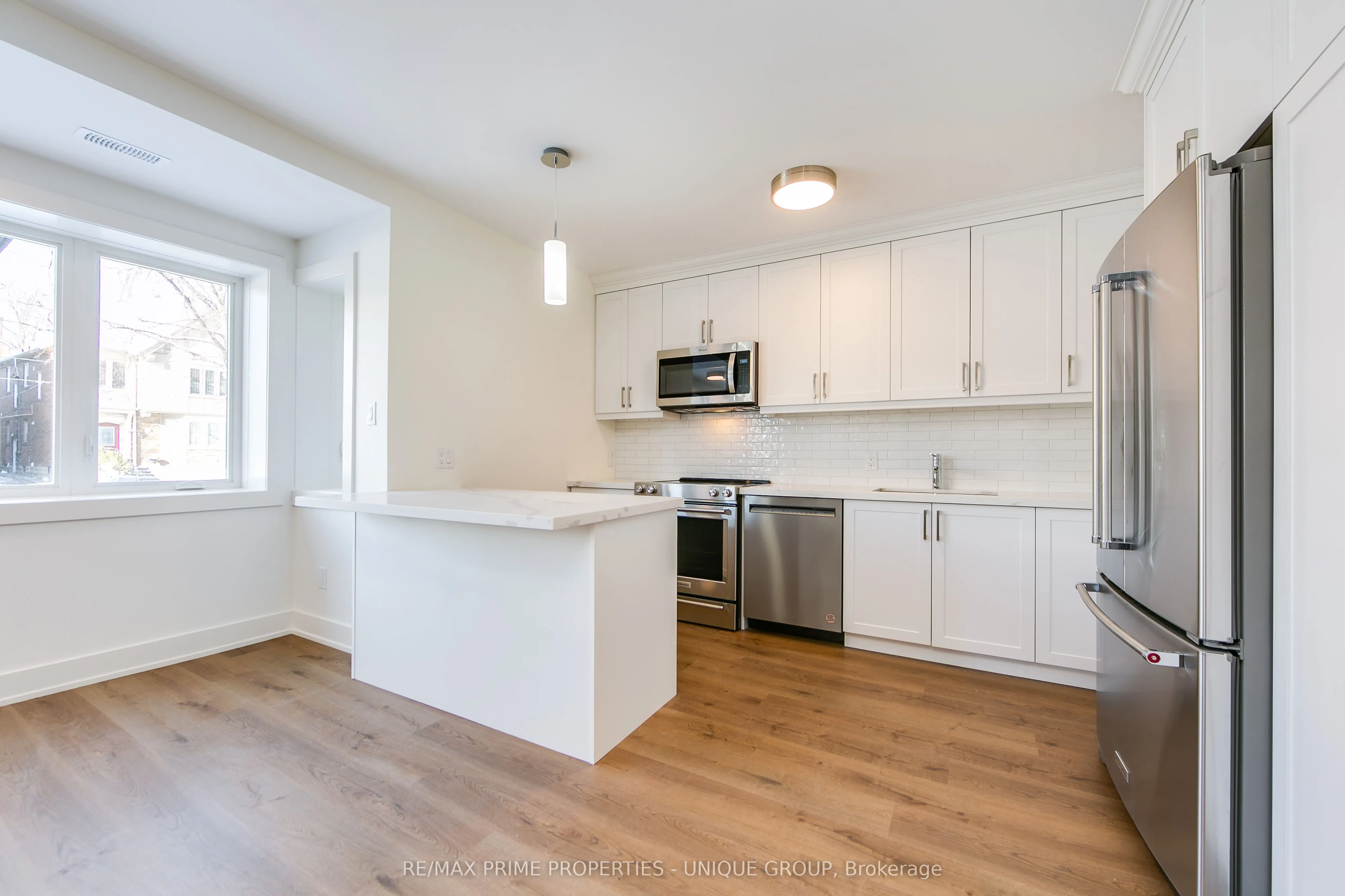 471 Oriole Parkway