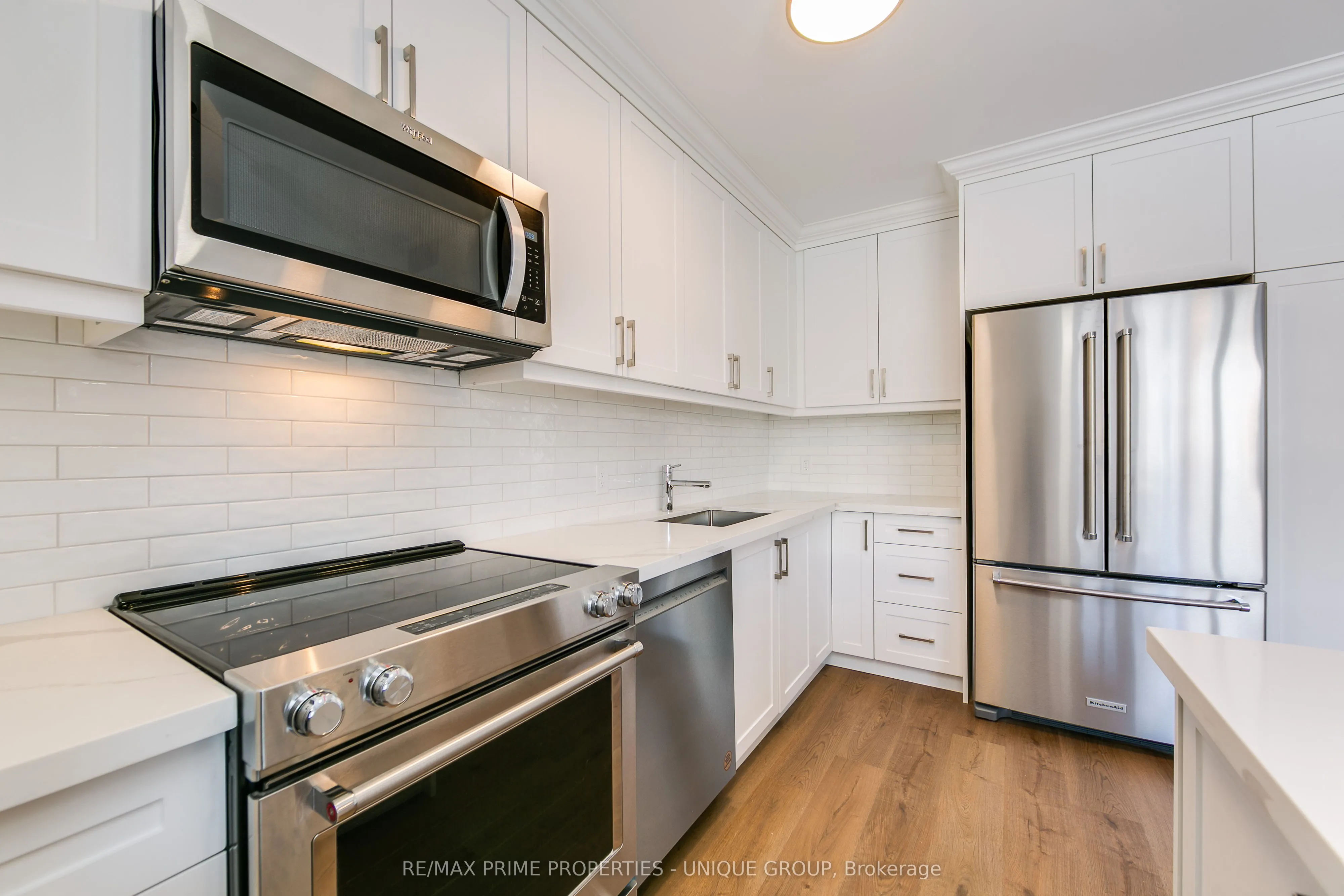 471 Oriole Parkway