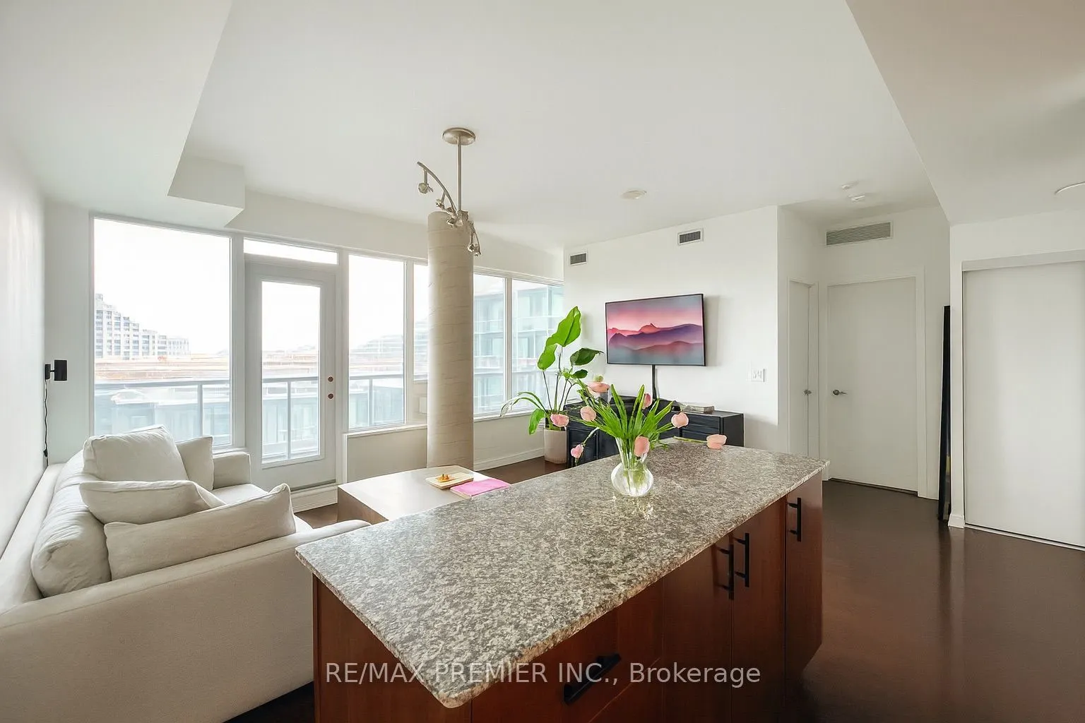 55 East Liberty Street, #611