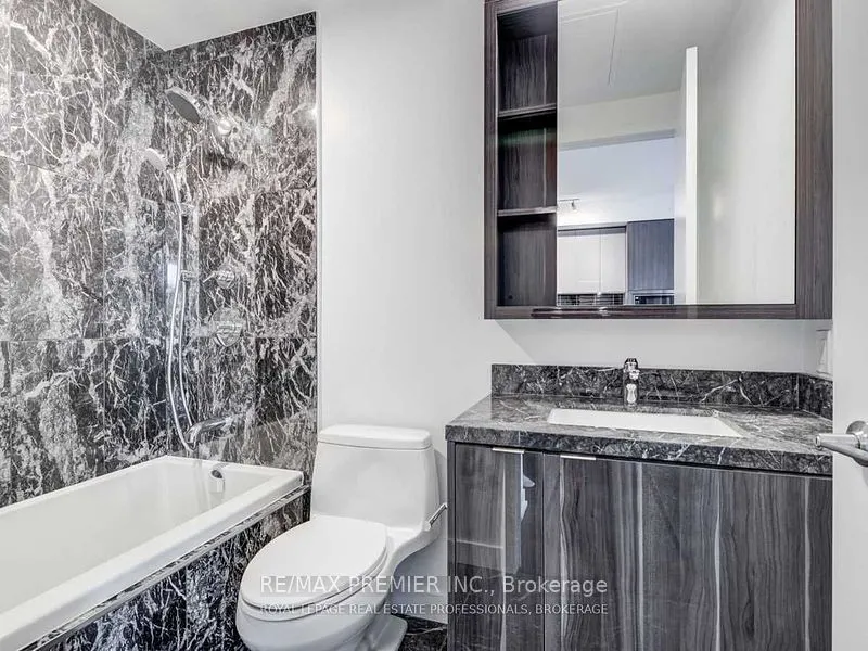 115 Blue Jays Way, #1607