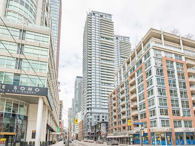 115 Blue Jays Way, #1607