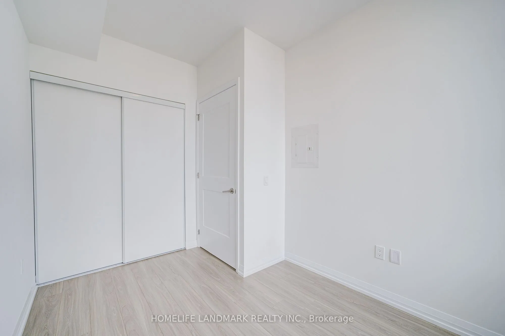 25 Holly Street, #1902
