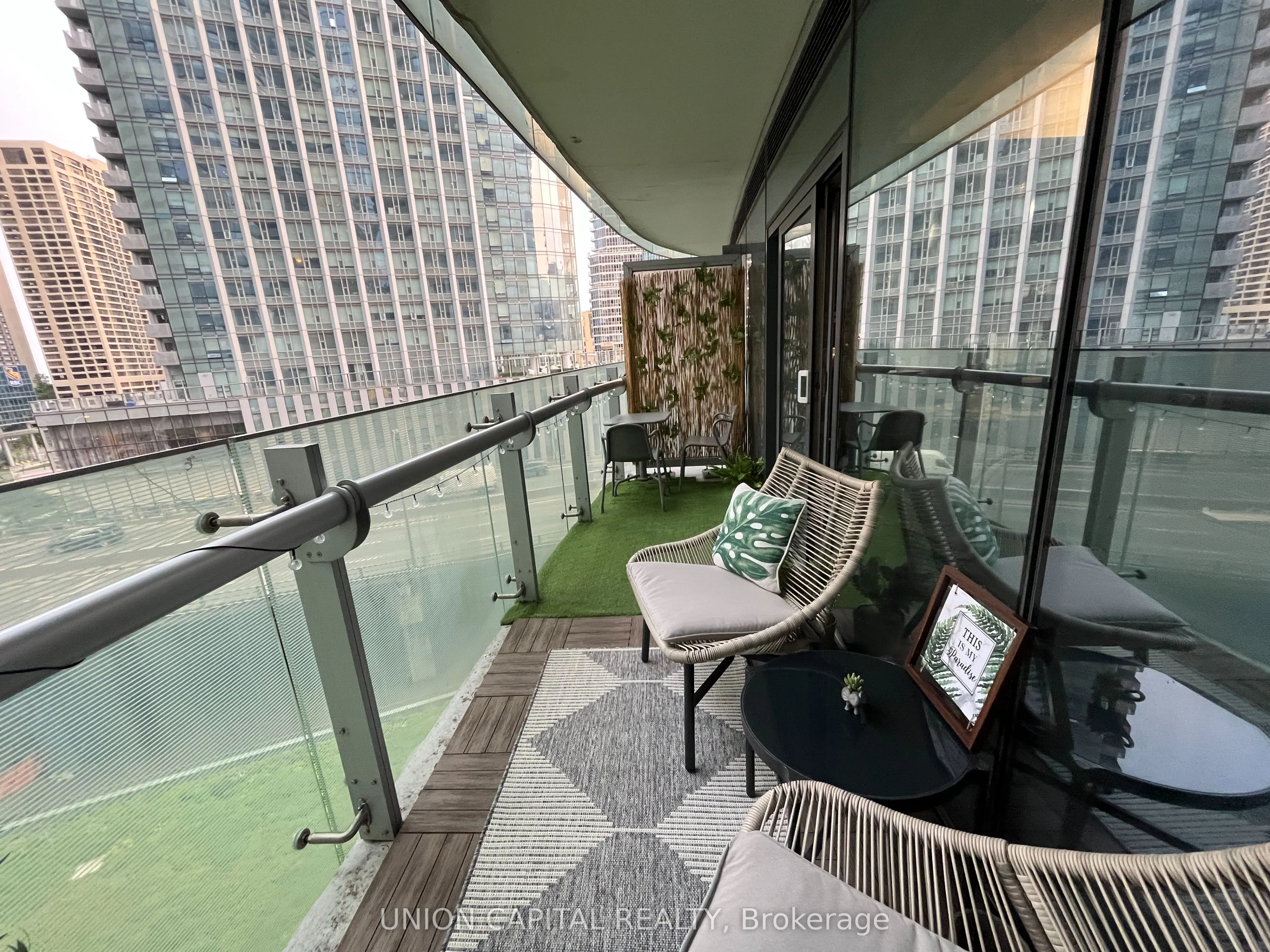 12 York Street, #501