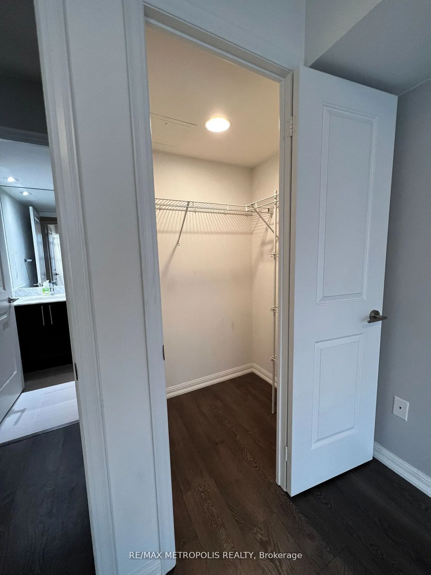 85 East Liberty Street, #428