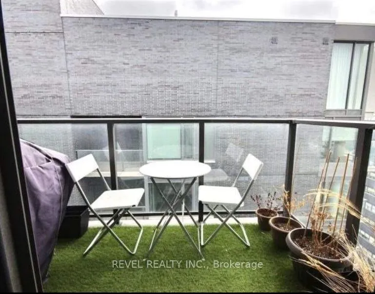 111 Bathurst Street, #1501