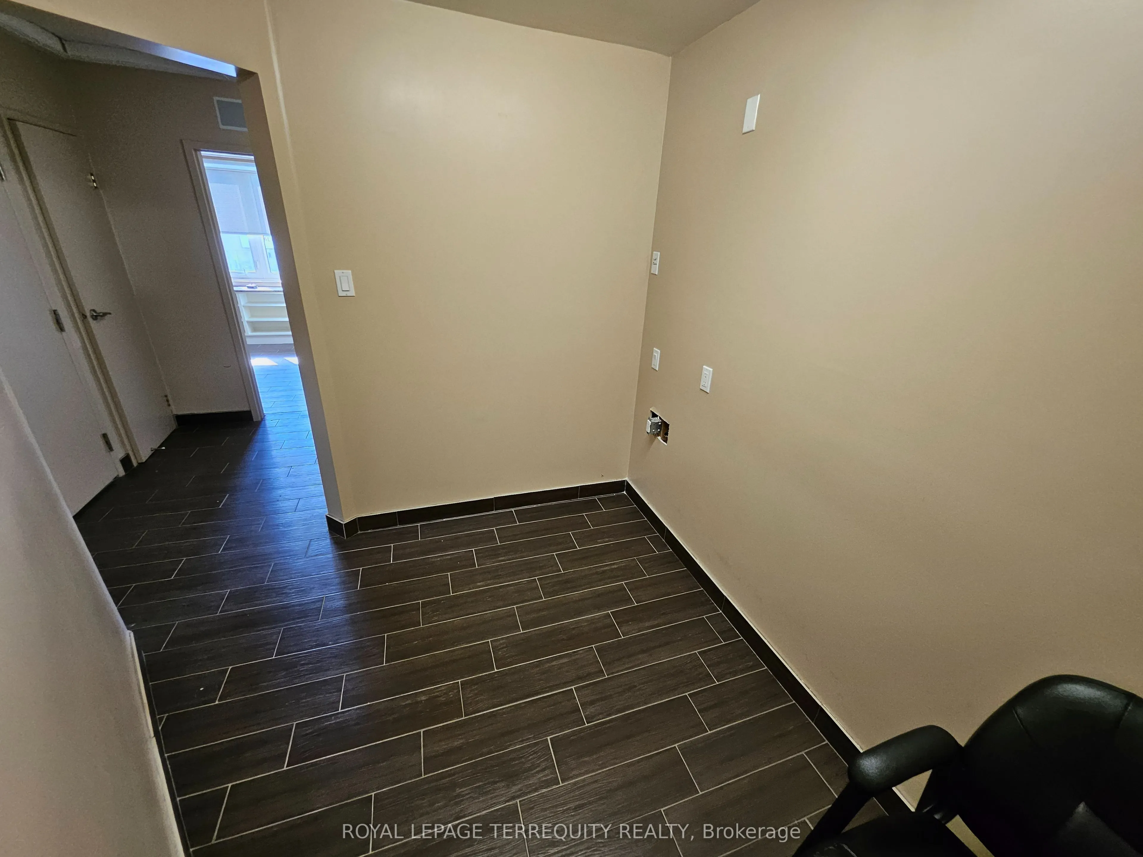 116 Sheppard Avenue W, #Second Floor