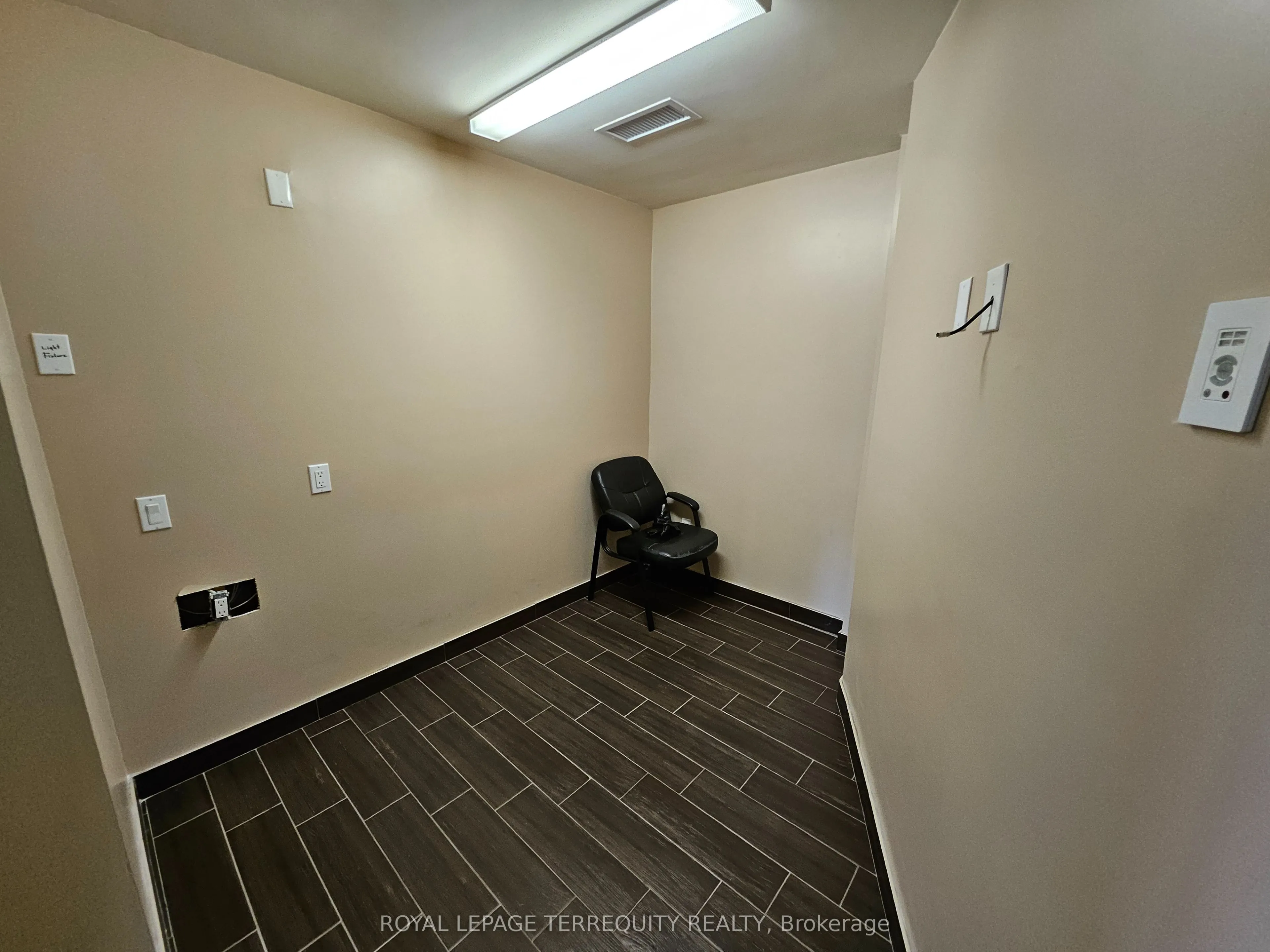 116 Sheppard Avenue W, #Second Floor