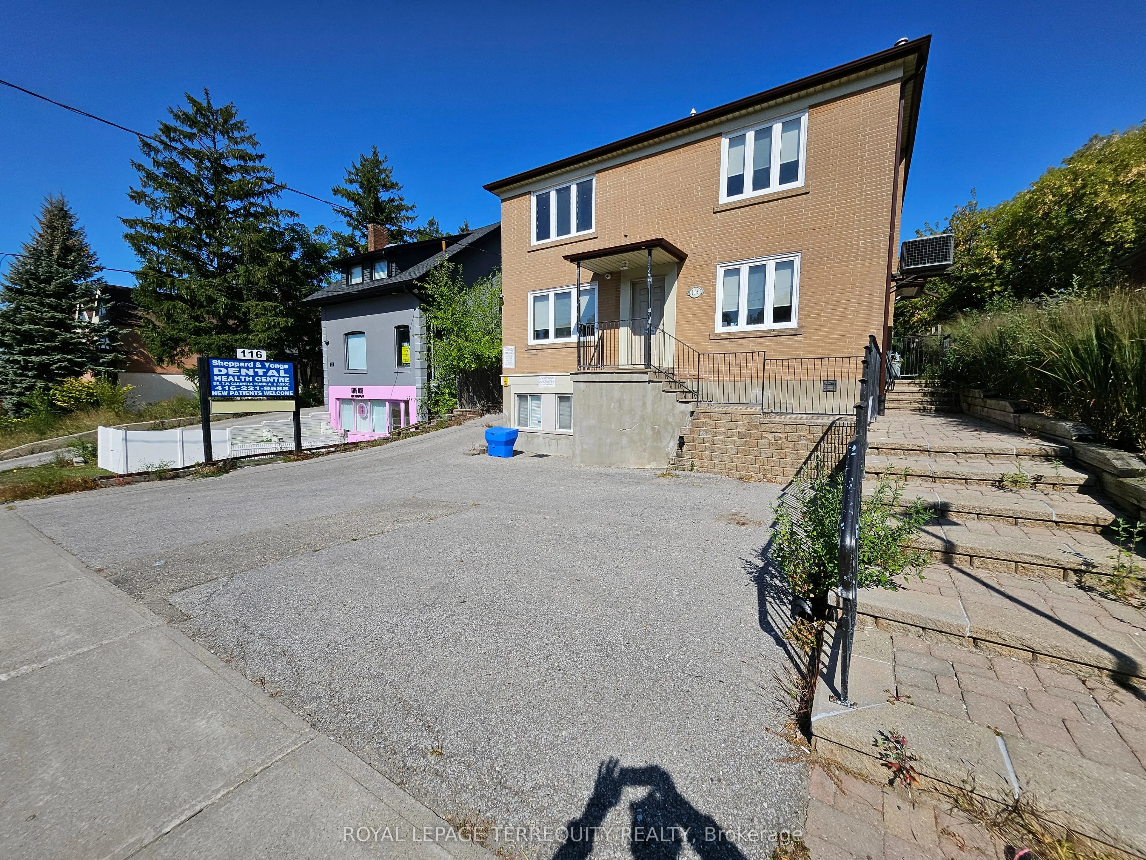116 Sheppard Avenue W, #Second Floor