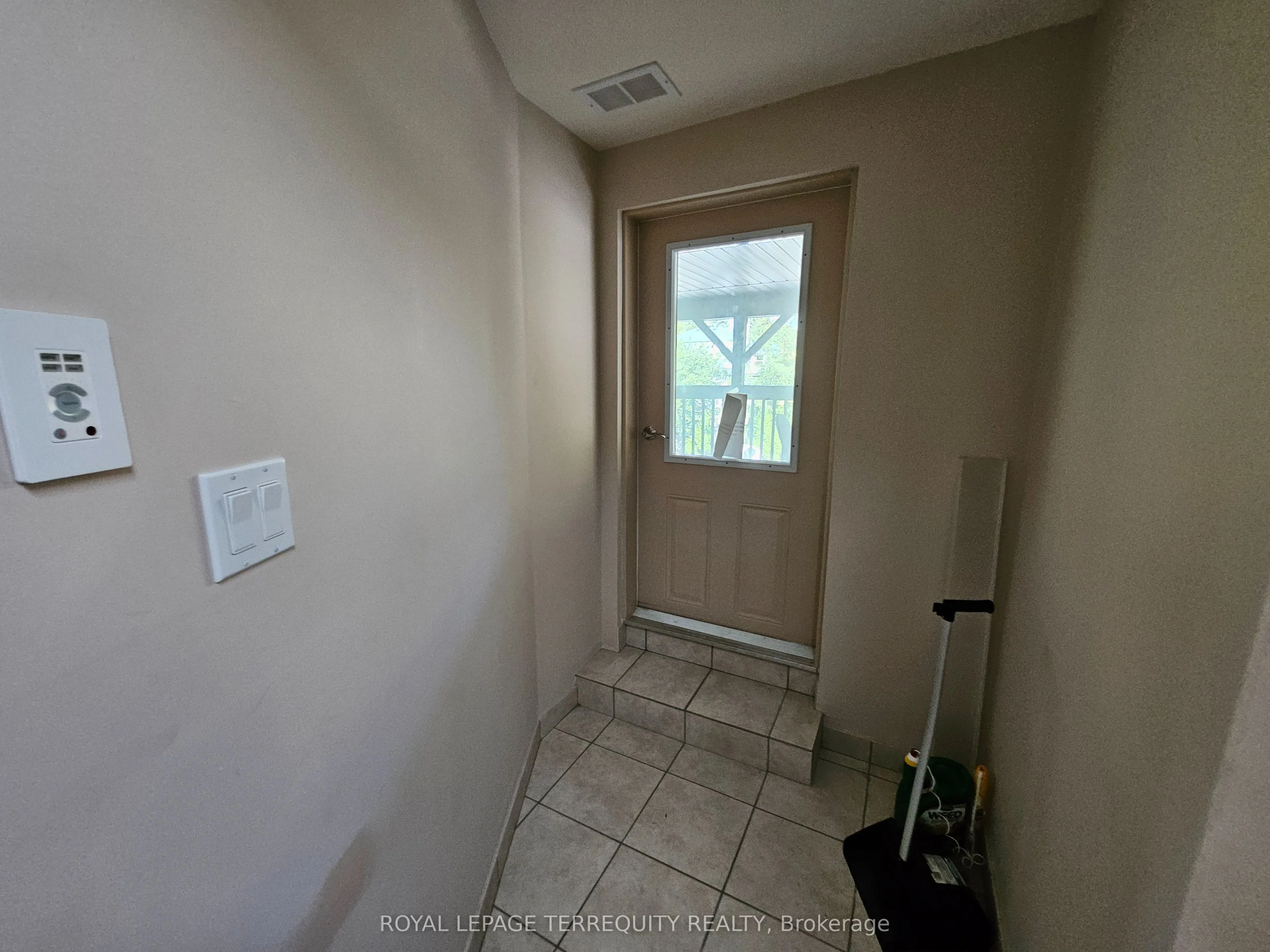 116 Sheppard Avenue W, #Second Floor