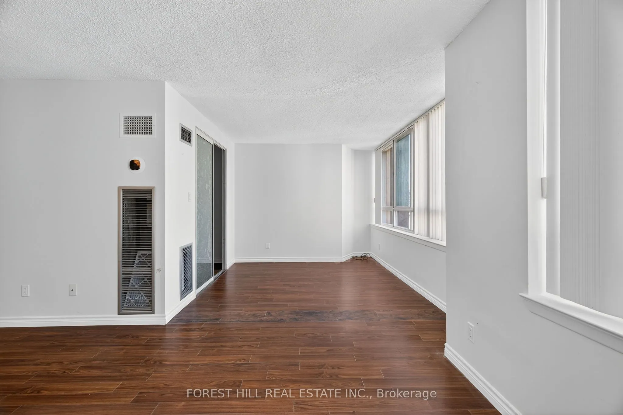 633 Bay Street, #2322