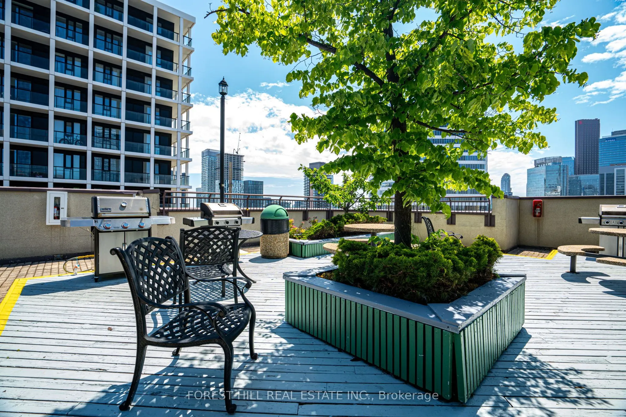 633 Bay Street, #2322