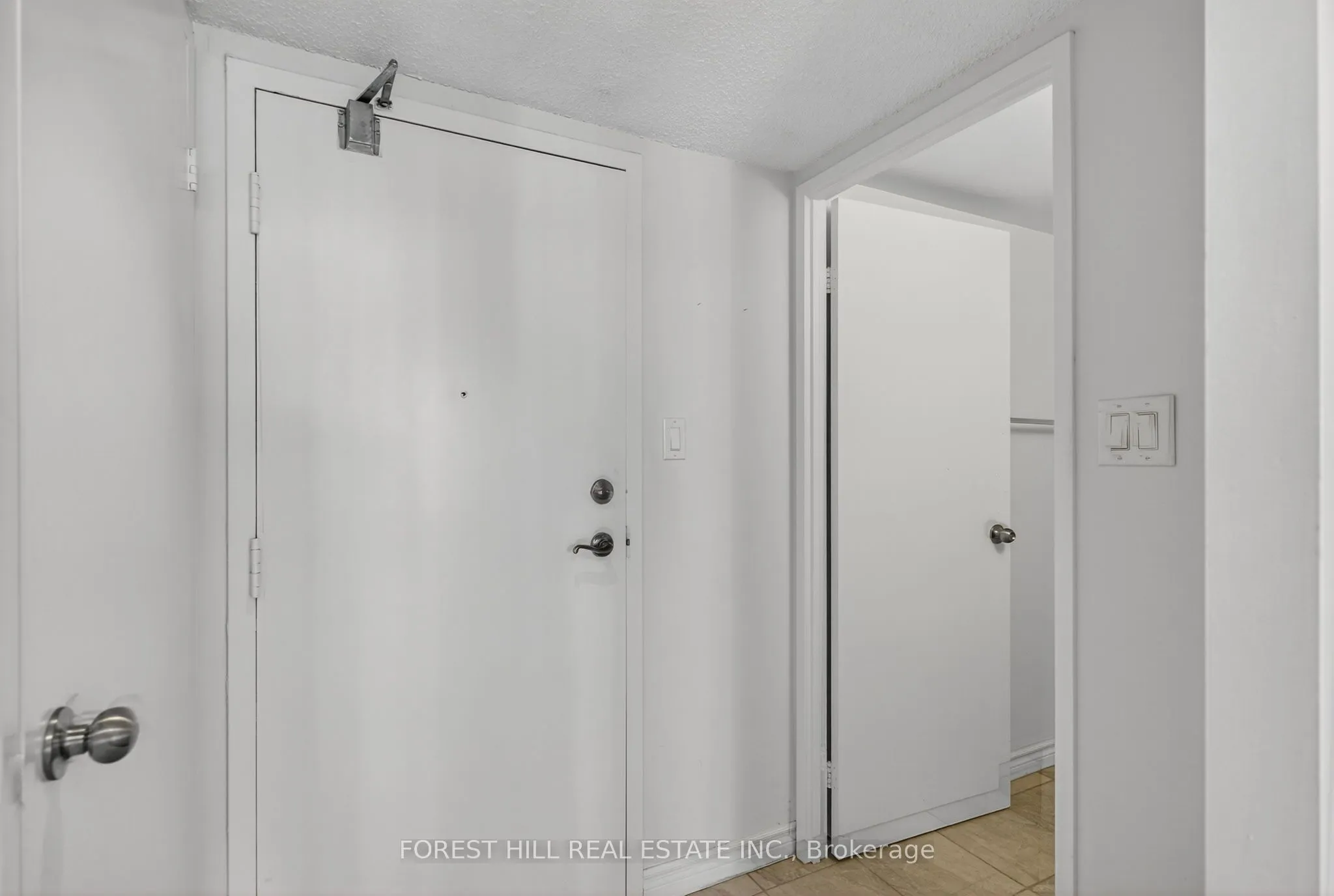 633 Bay Street, #2322